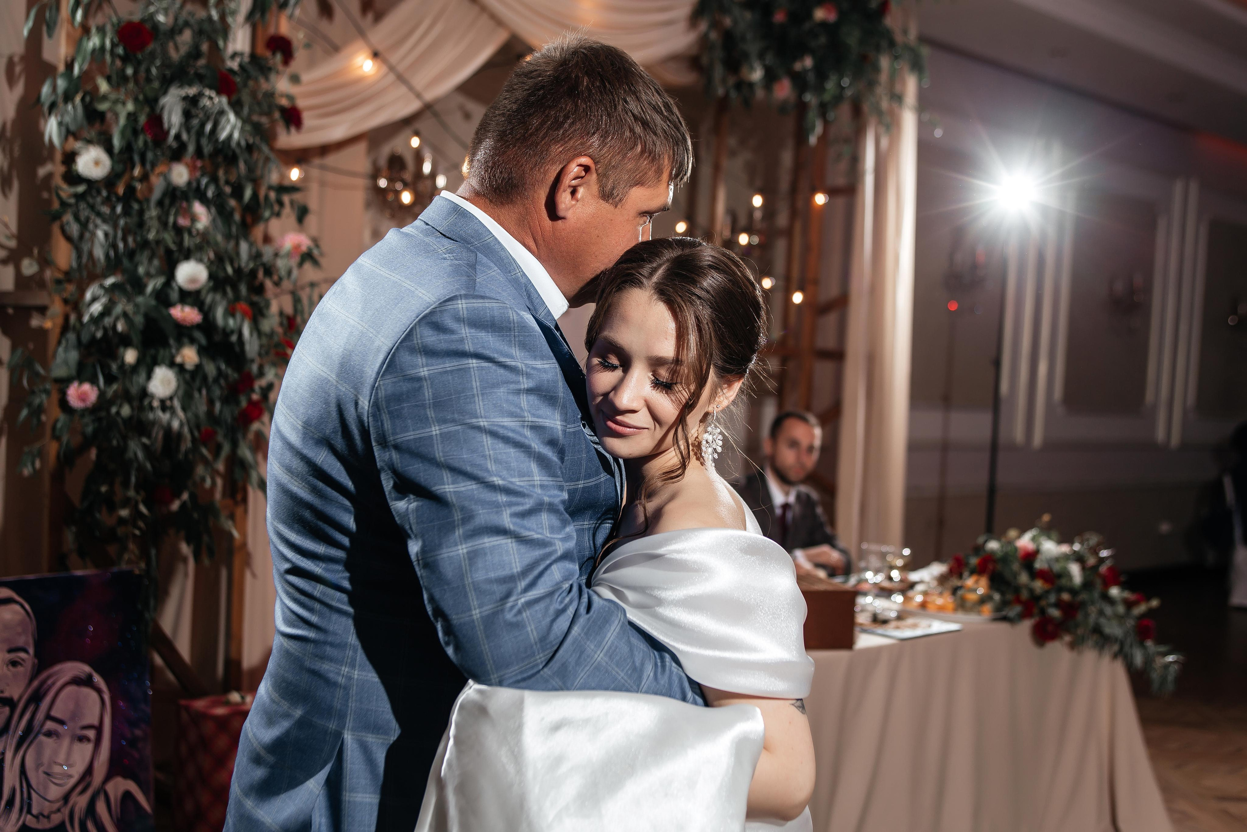 Кристина & Николай | 17.09.22. Свадебный и семейный фотограф в Омске Евгения Хакимова