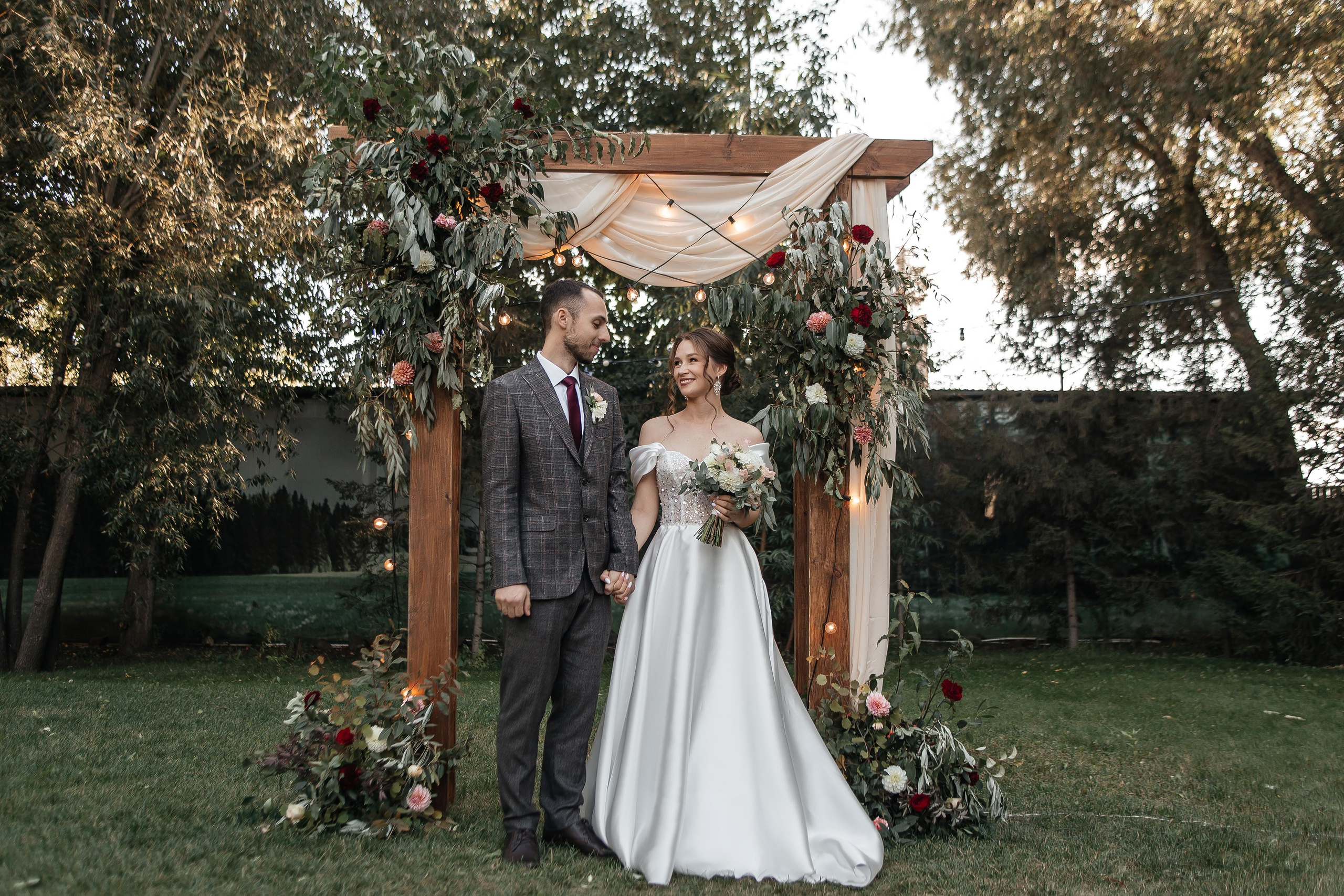 Кристина & Николай | 17.09.22. Свадебный и семейный фотограф в Омске Евгения Хакимова