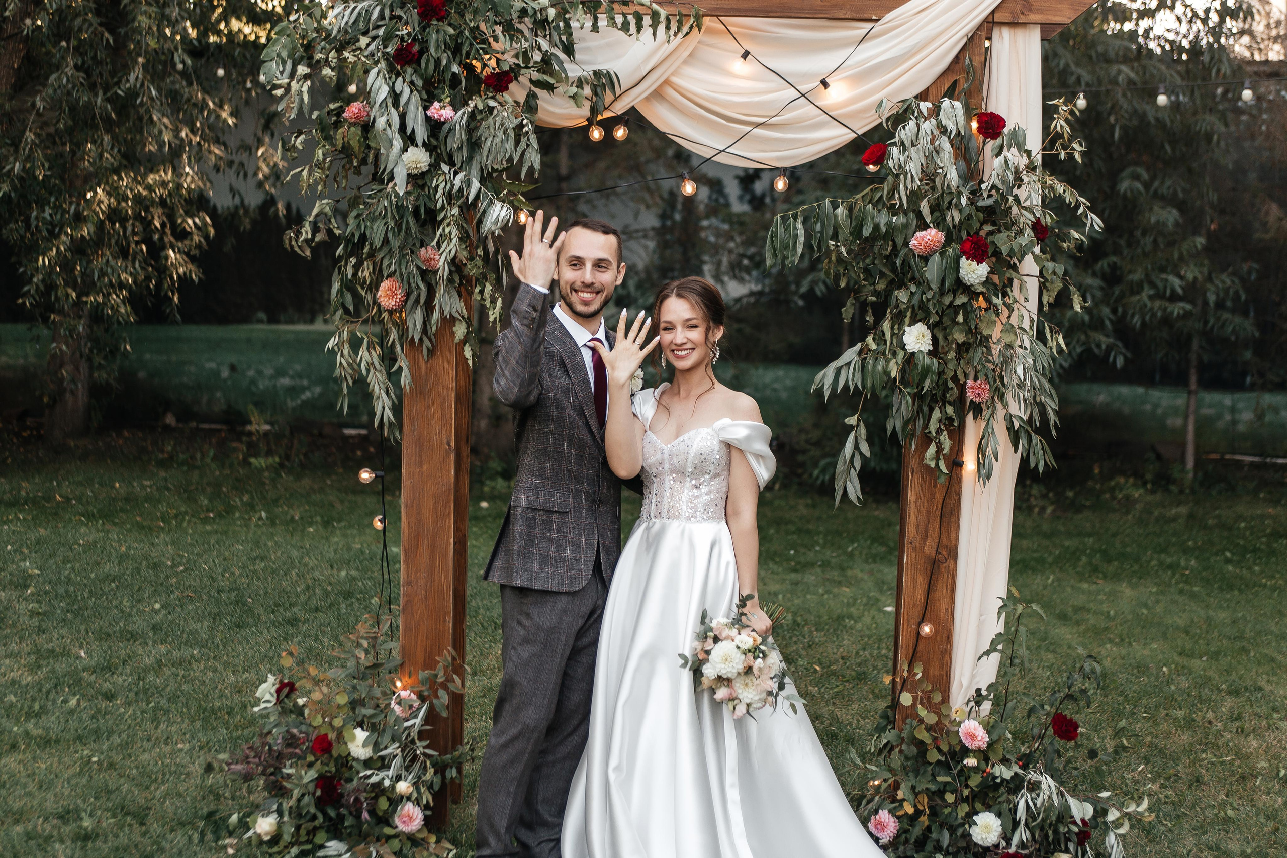 Кристина & Николай | 17.09.22. Свадебный и семейный фотограф в Омске Евгения Хакимова