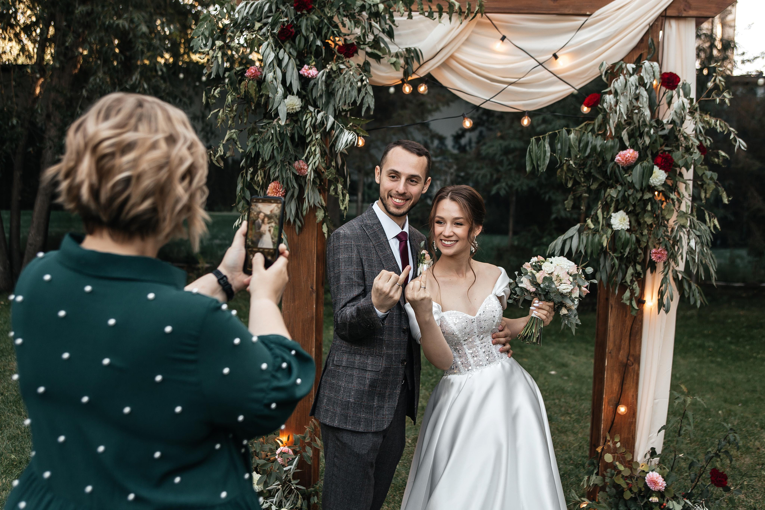 Кристина & Николай | 17.09.22. Свадебный и семейный фотограф в Омске Евгения Хакимова