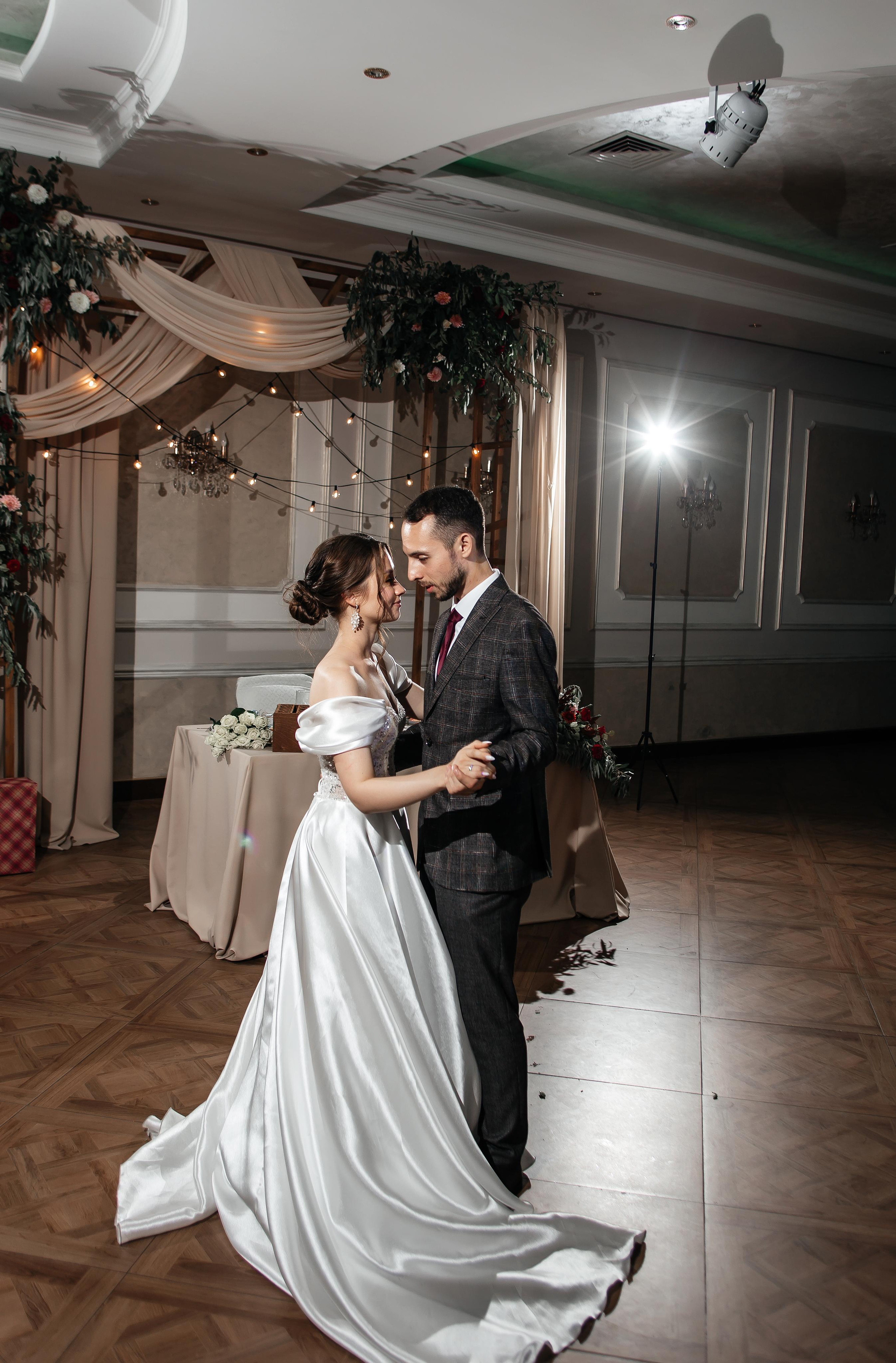 Кристина & Николай | 17.09.22. Свадебный и семейный фотограф в Омске Евгения Хакимова