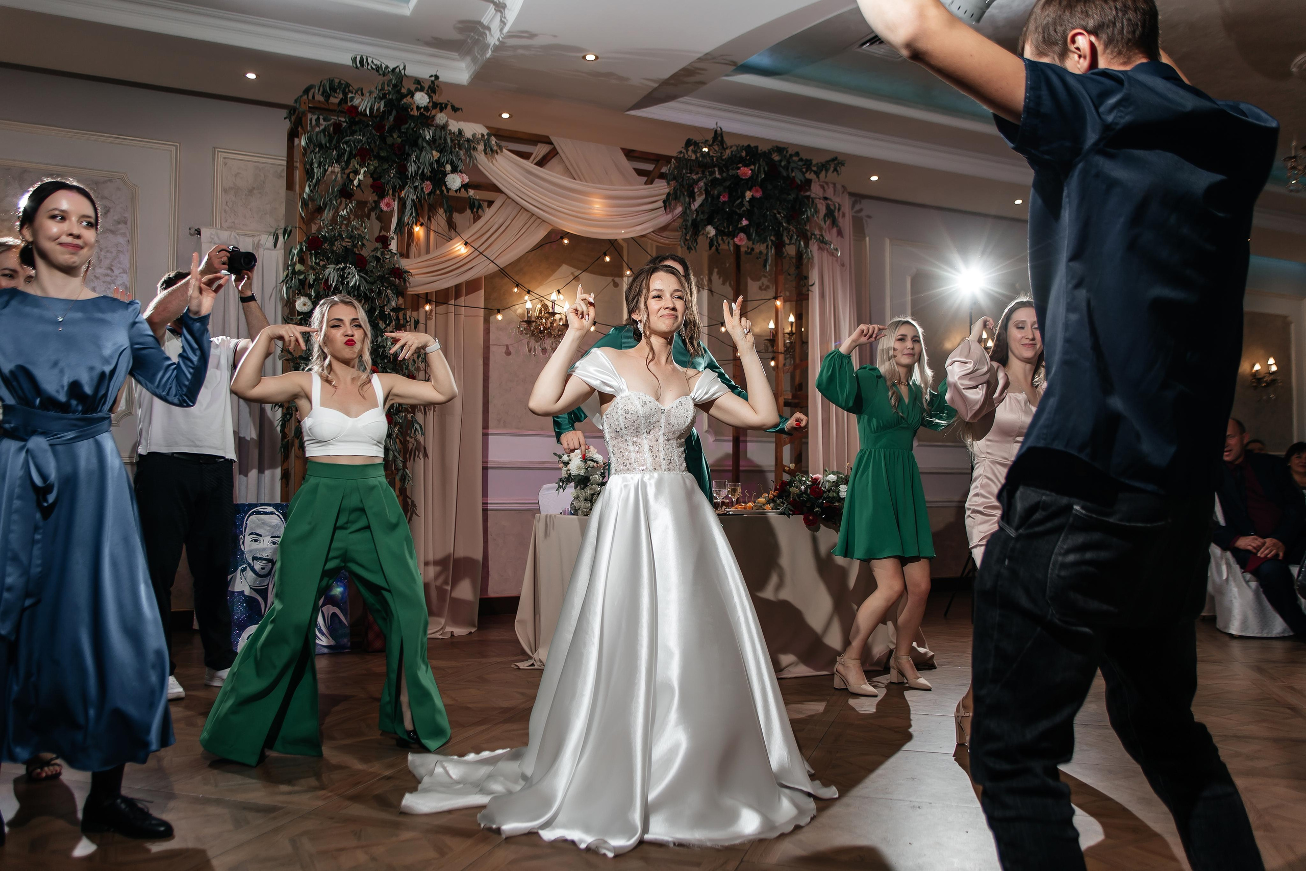 Кристина & Николай | 17.09.22. Свадебный и семейный фотограф в Омске Евгения Хакимова