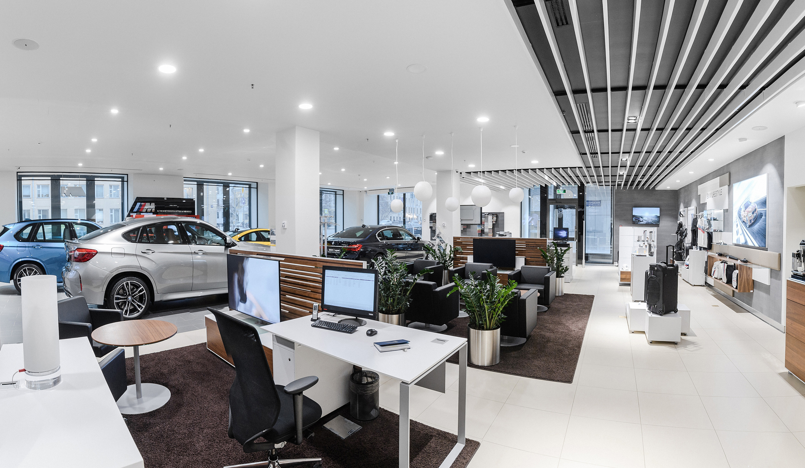 BMW Рольф-Премиум Якиманка. Фотограф Сергей Бойко Москва