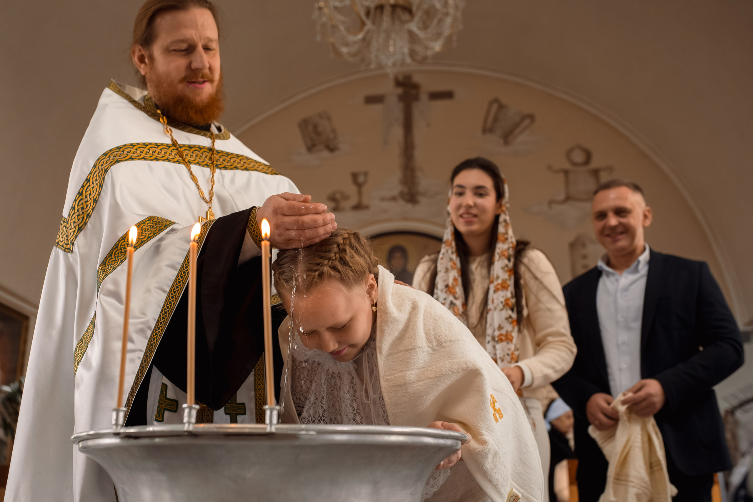 Крещение сестрёнок в храме священномученика Ермогена. Фотограф на Крещение и Венчание в Ташкенте