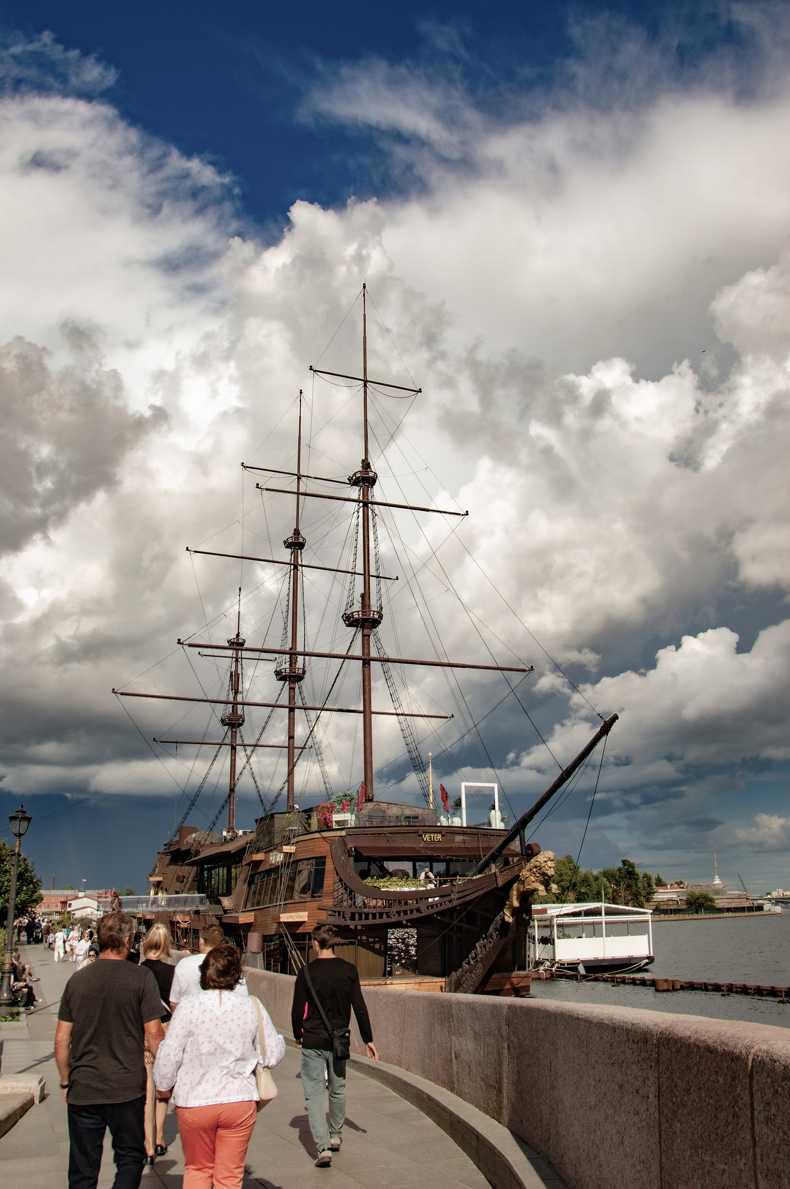 Архитектура и пейзаж. Фотограф Анастасия Го