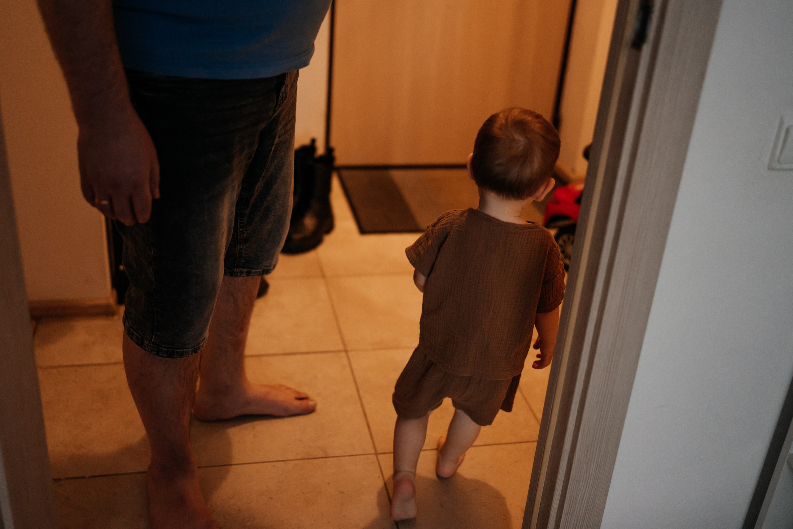 Украшаем ёлочку. Малыш Костя. Семейный фотограф в Москве Ирина Жур