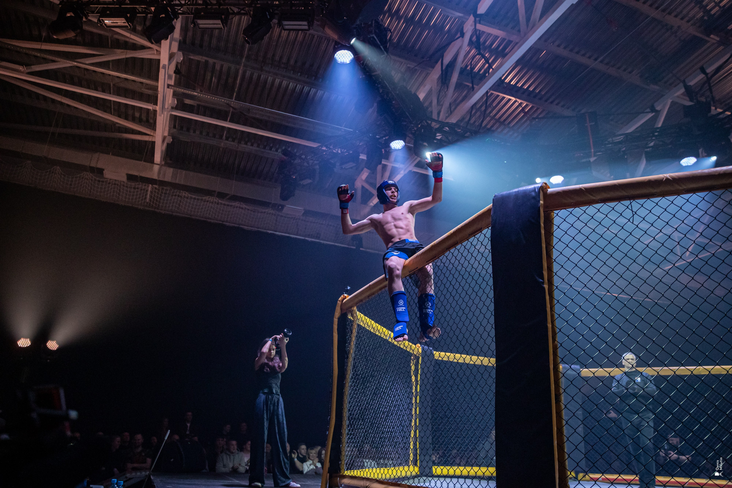 Бои в клетке «Северный Воин». Портретный фотограф Денис Милютин