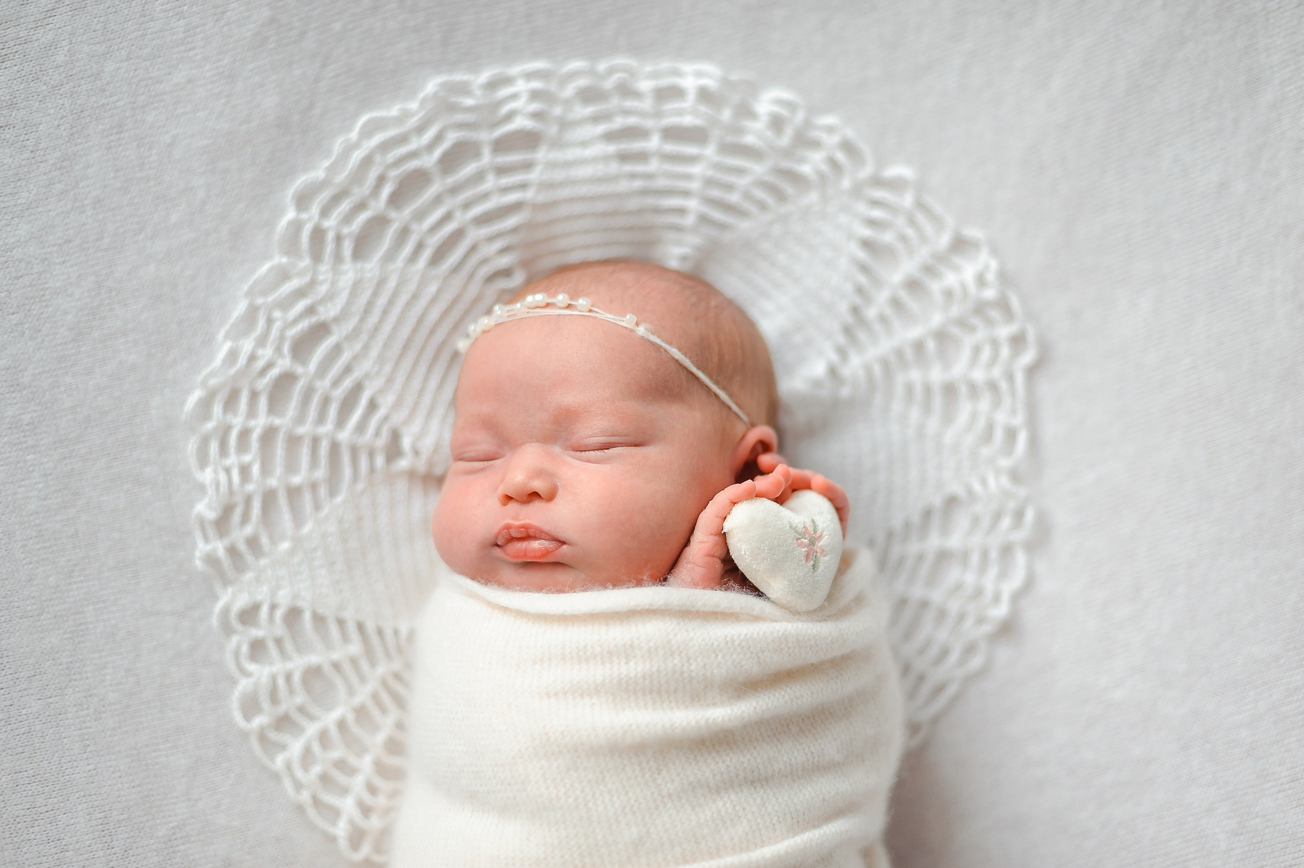 Амелия, 9 дней. Фотограф новорождённых в Йошкар-Оле Ильмира Сидоркина