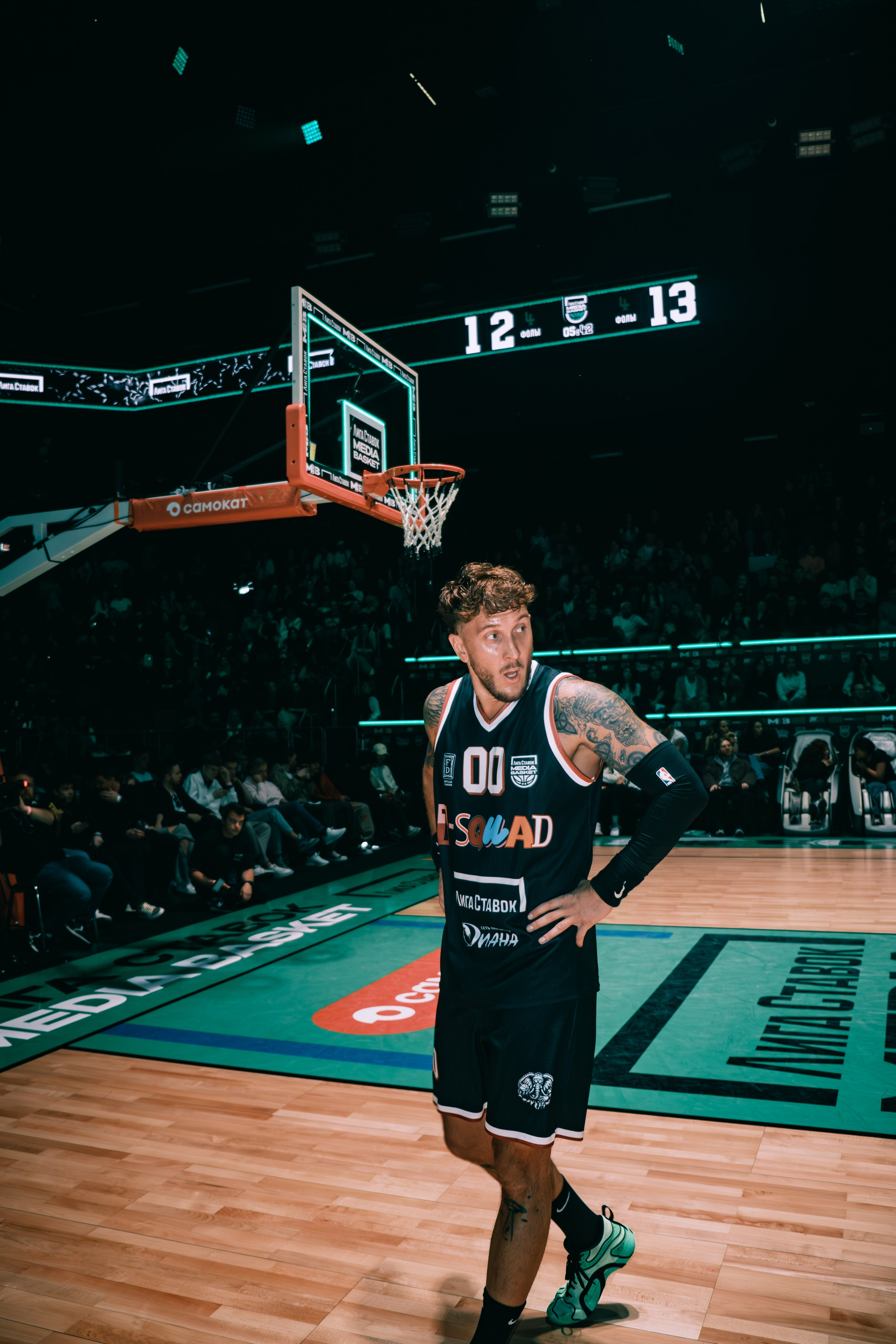 Sport. Photographer in Moscow with a night vibe of photos