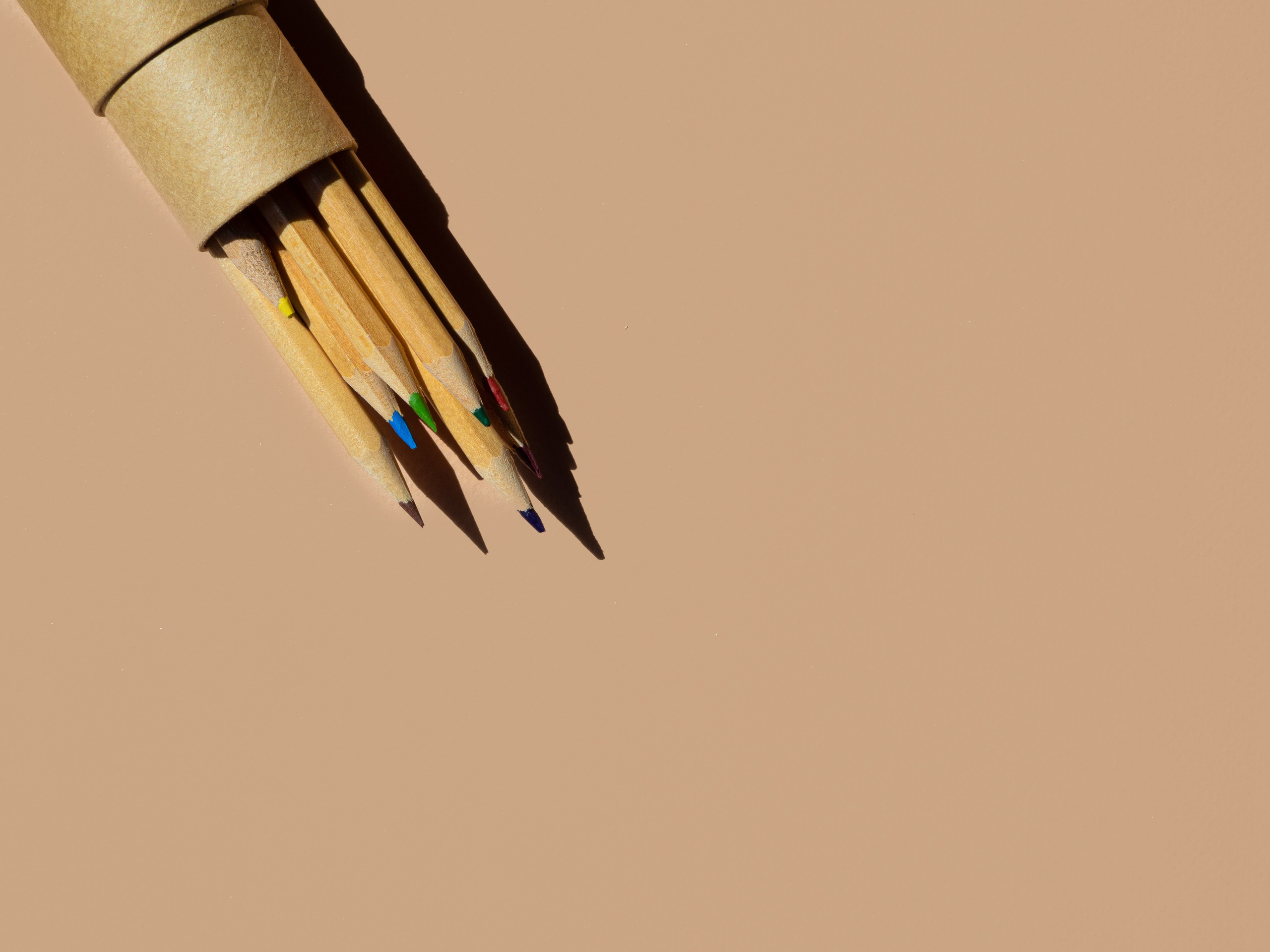 набор карандашей изображение для социальных сетей