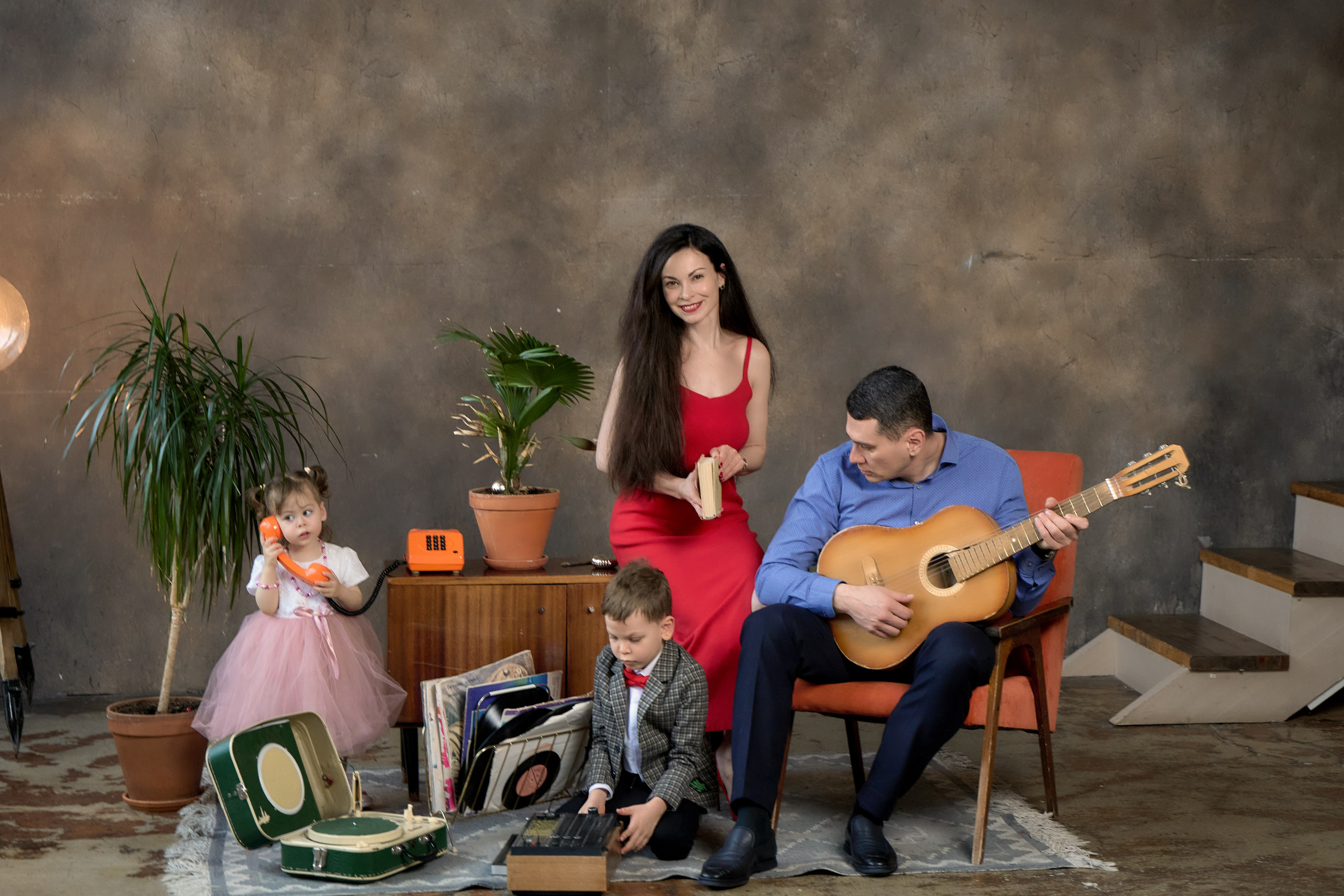 Семейная новогодняя фотосессия. Мартазова Екатерина фотограф. Екатеринбург