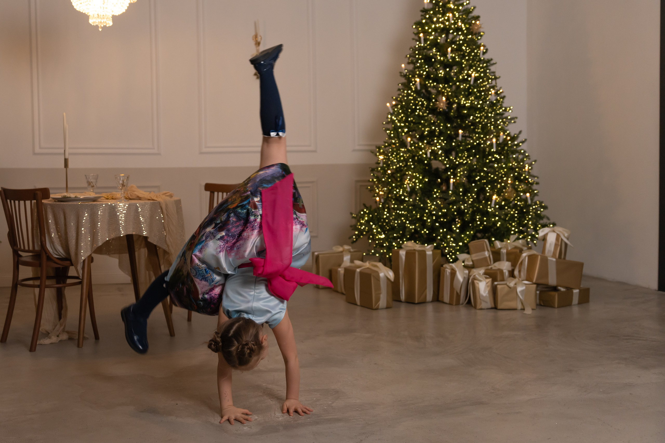 Новогодняя фотосессия для дружной семьи. Фотограф в Красноярске. Юлия Чаушанская