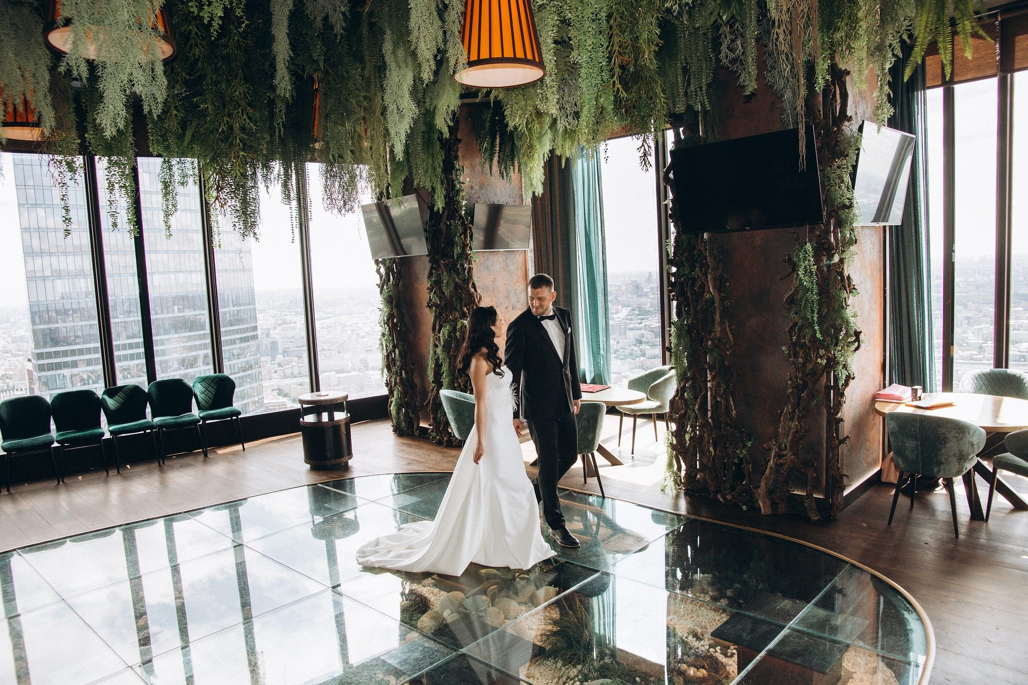 Свадебная фотосъемка в ресторане Birds. Сергей Гладков свадебный фотограф в Москве