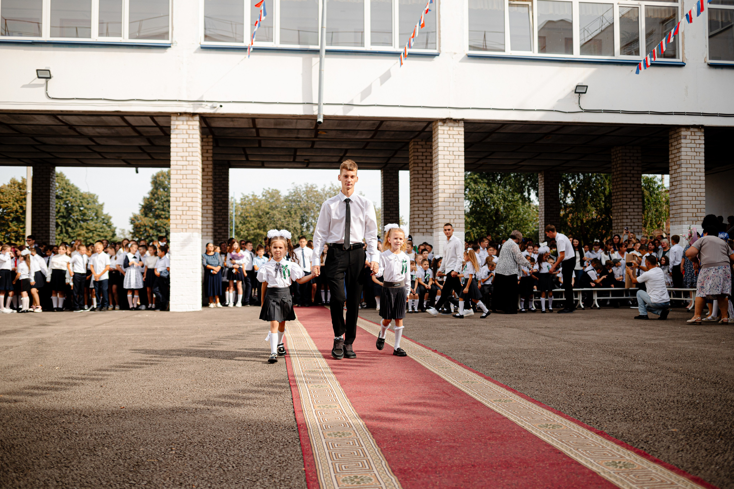 Школьный фотограф кропоткин. Свадебный фотограф Кропоткин Краснодар