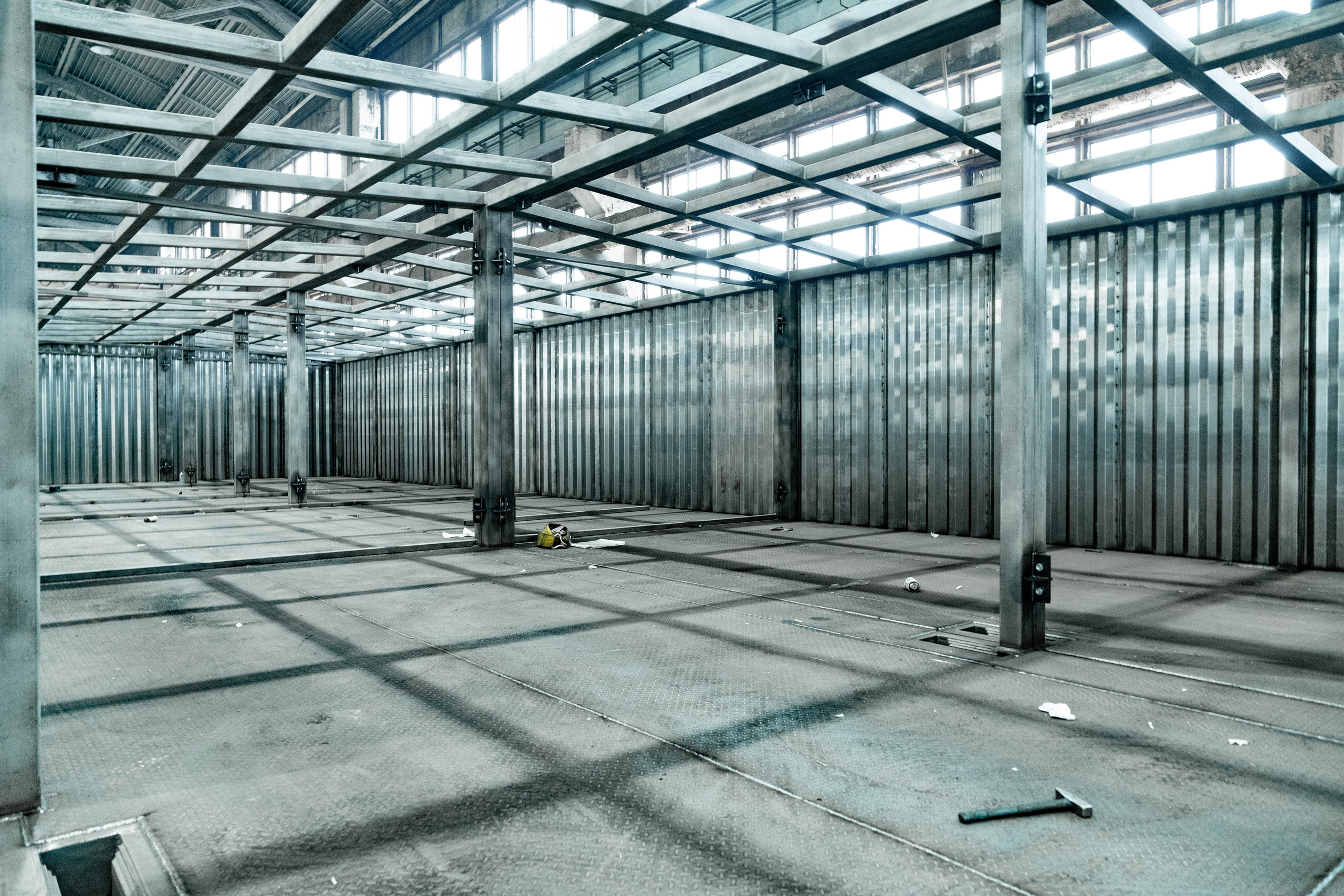 Рабочие цеха компании ПВК. Коммерческий Фотограф Виктор Фоменых