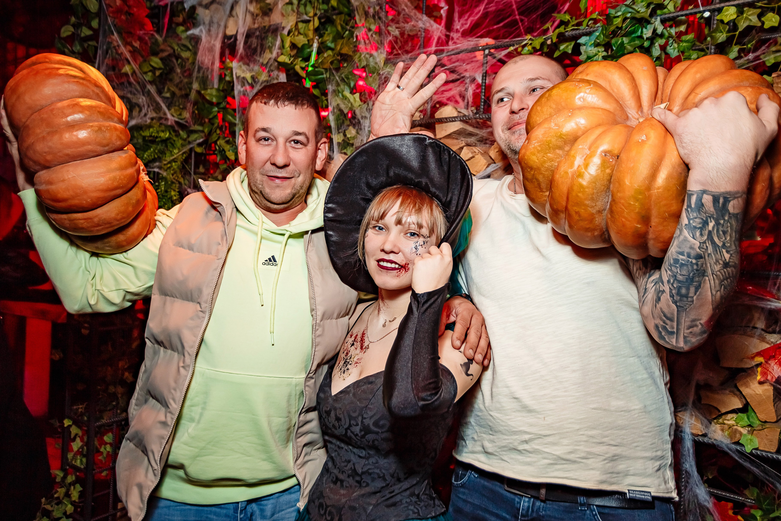 Пьяный плющ «Halloween"_Симферополь_2.11.2024. Аминов Руслан | Фотограф