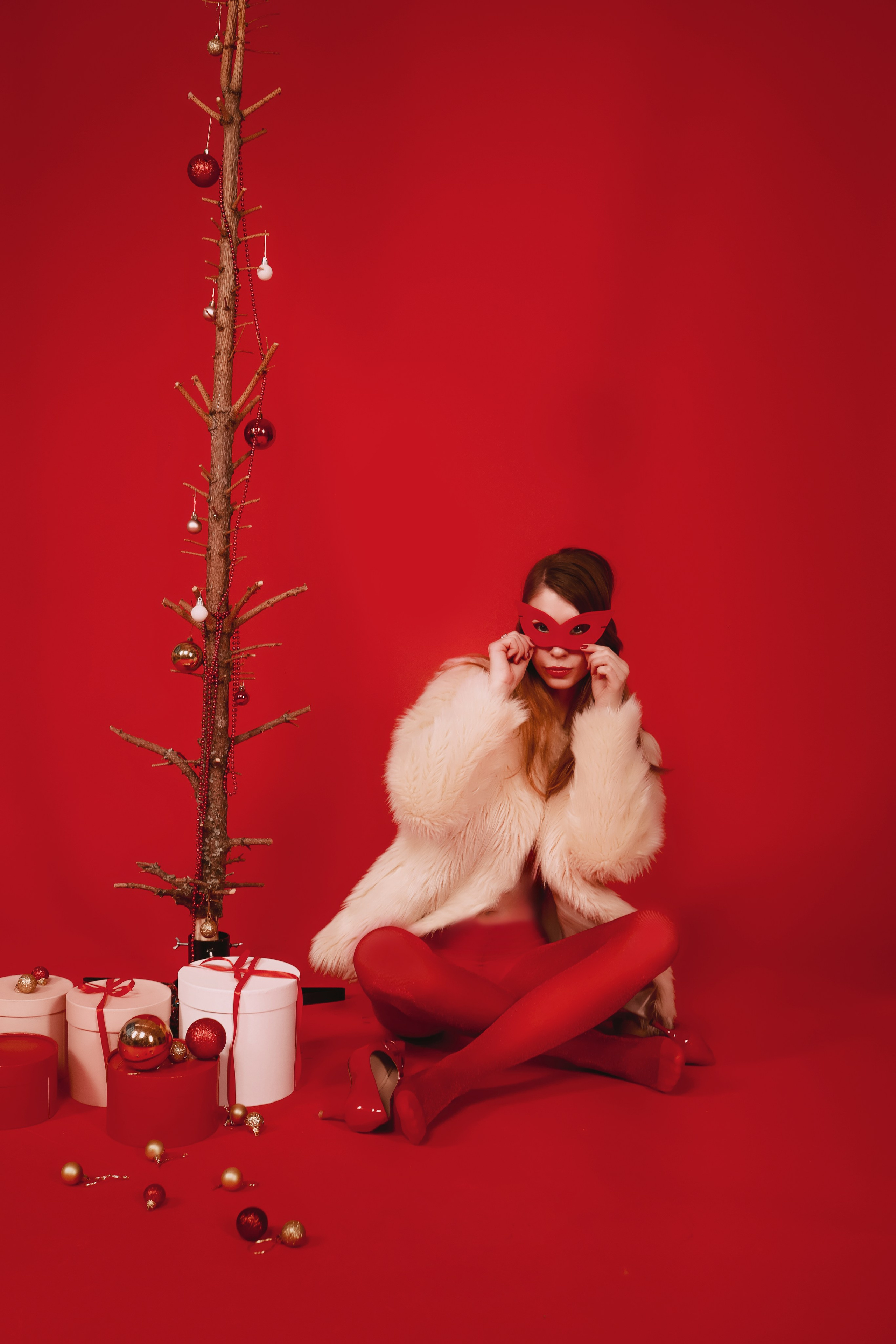 Гламурная съемка с елкой. Иванова Ирина Свадебный и семейный фотограф г. Уфа