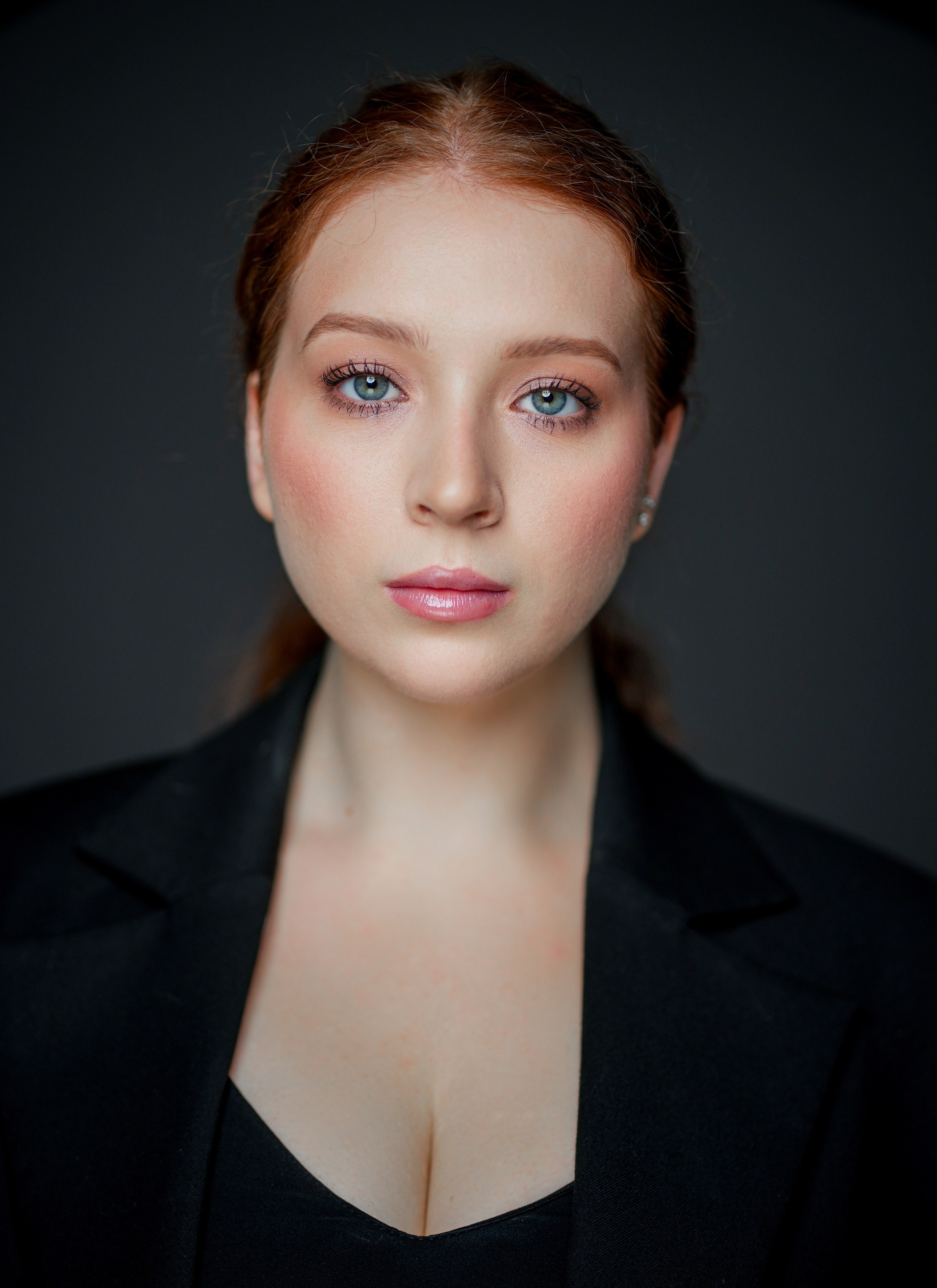 Актриса Дарья Горожанкина. Портретная съемка в Москве, студийный фотограф Игорь Фомин