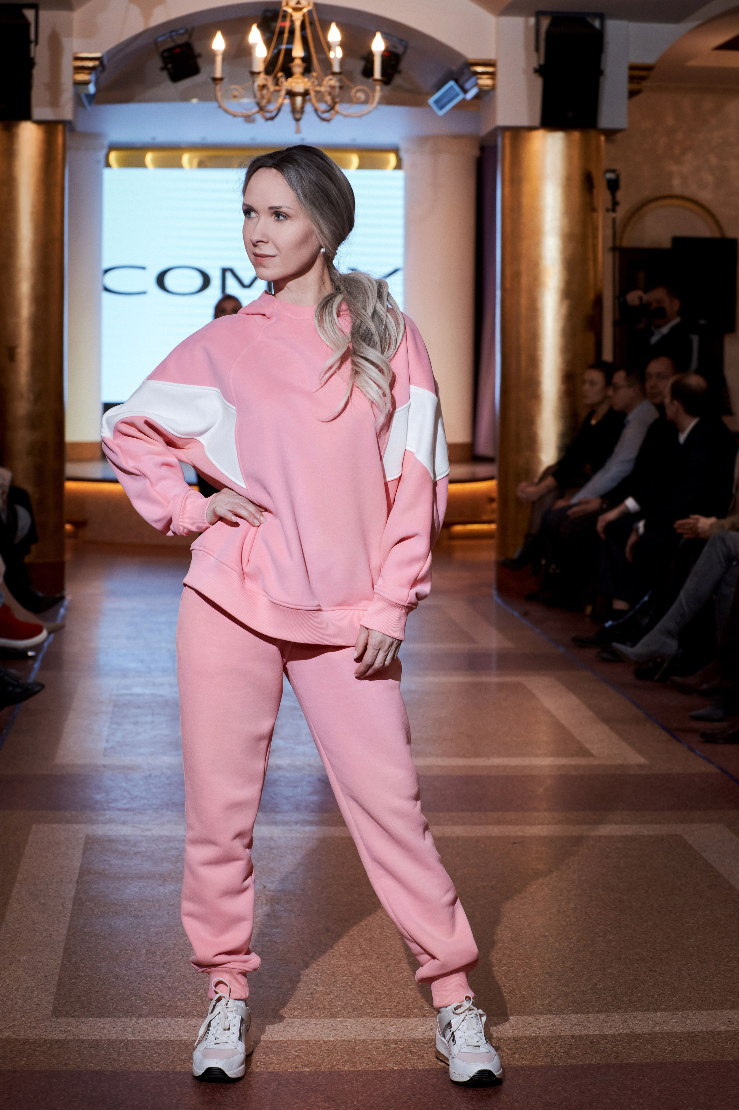 Modeling+. Fasion-show «Зима в городе» 2024. Фотограф Алексей Яковлев