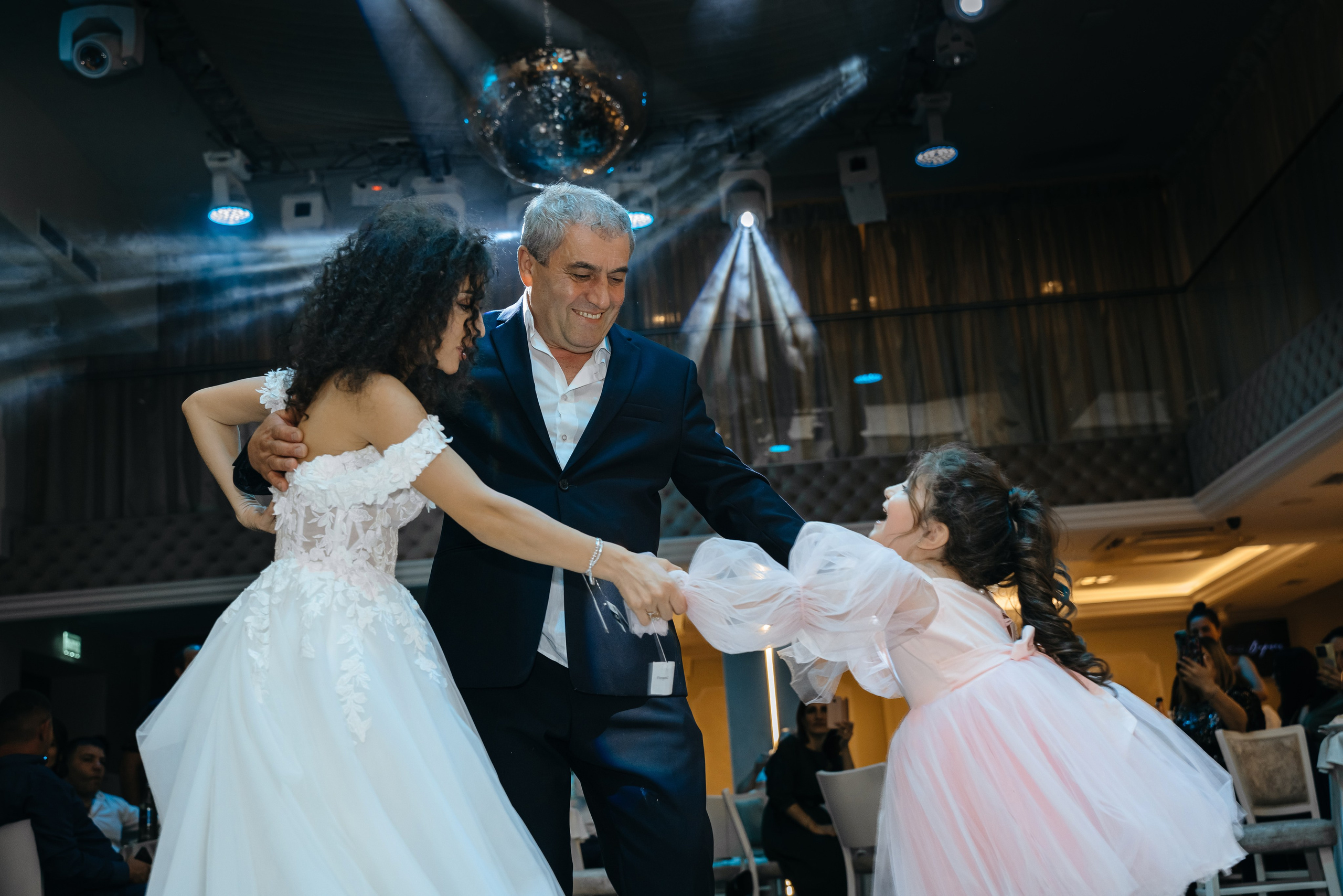 Грайр и Вартик. Свадебный фотограф Красноярск Вязьминова Мария