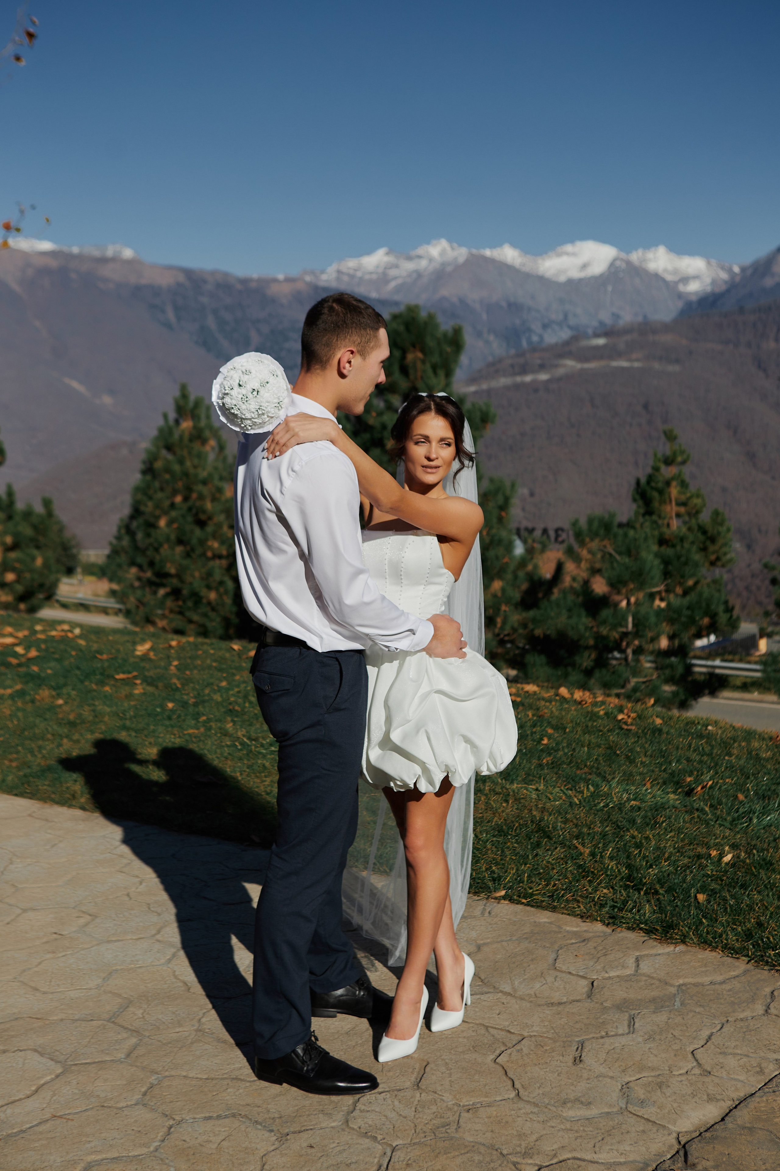 Свадебная фотосессия в Сочи-Красная поляна. фотограф Сочи-Красная поляна. Свадебный и семейный фотограф в Сочи-Красной поляне Ларионова Анна