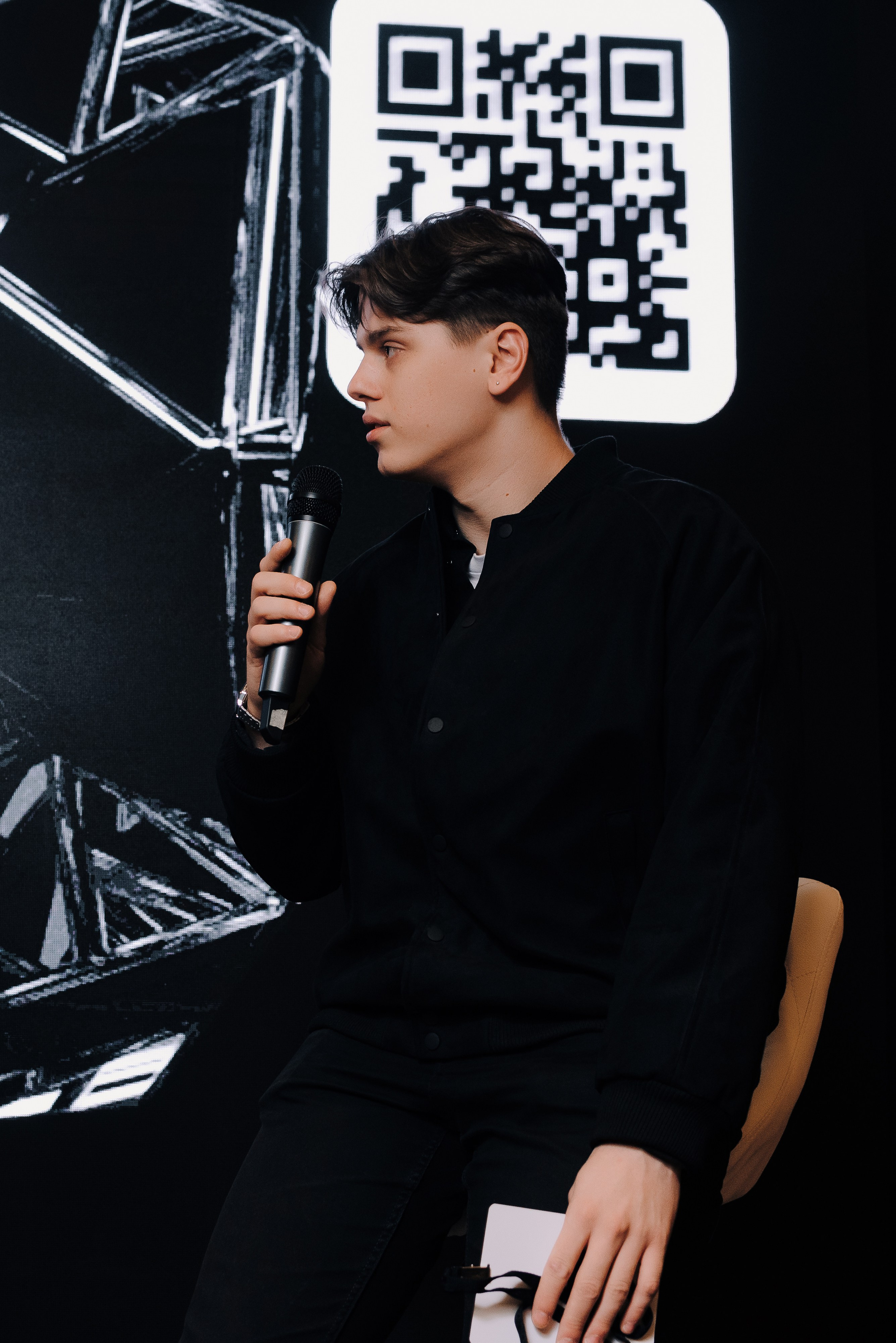 КОНФЕРЕНЦИЯ AMO CRM SIPUNI. Репортажный фотограф Зуев Роман г. Челябинск