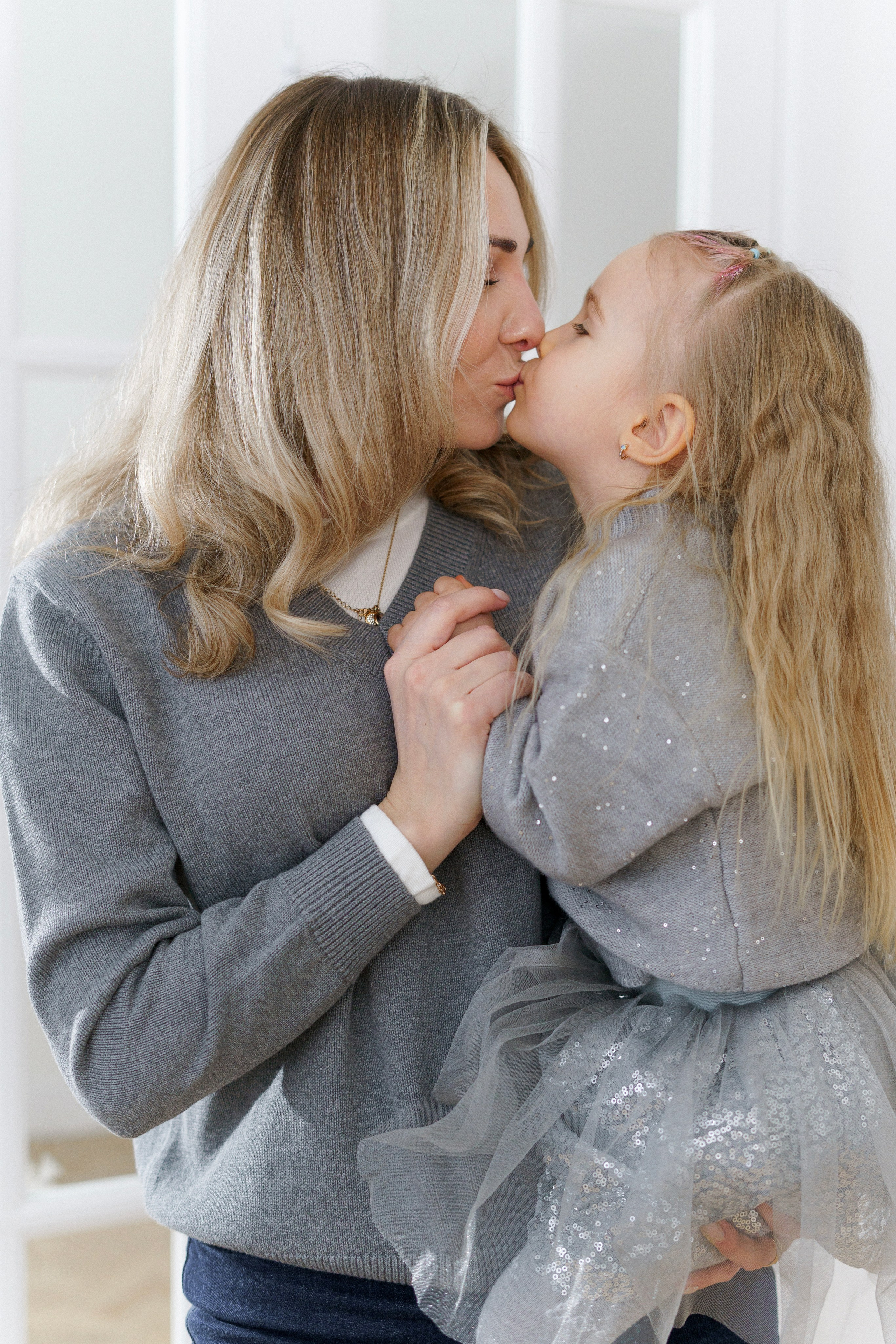 Вика и Алиса. Главная