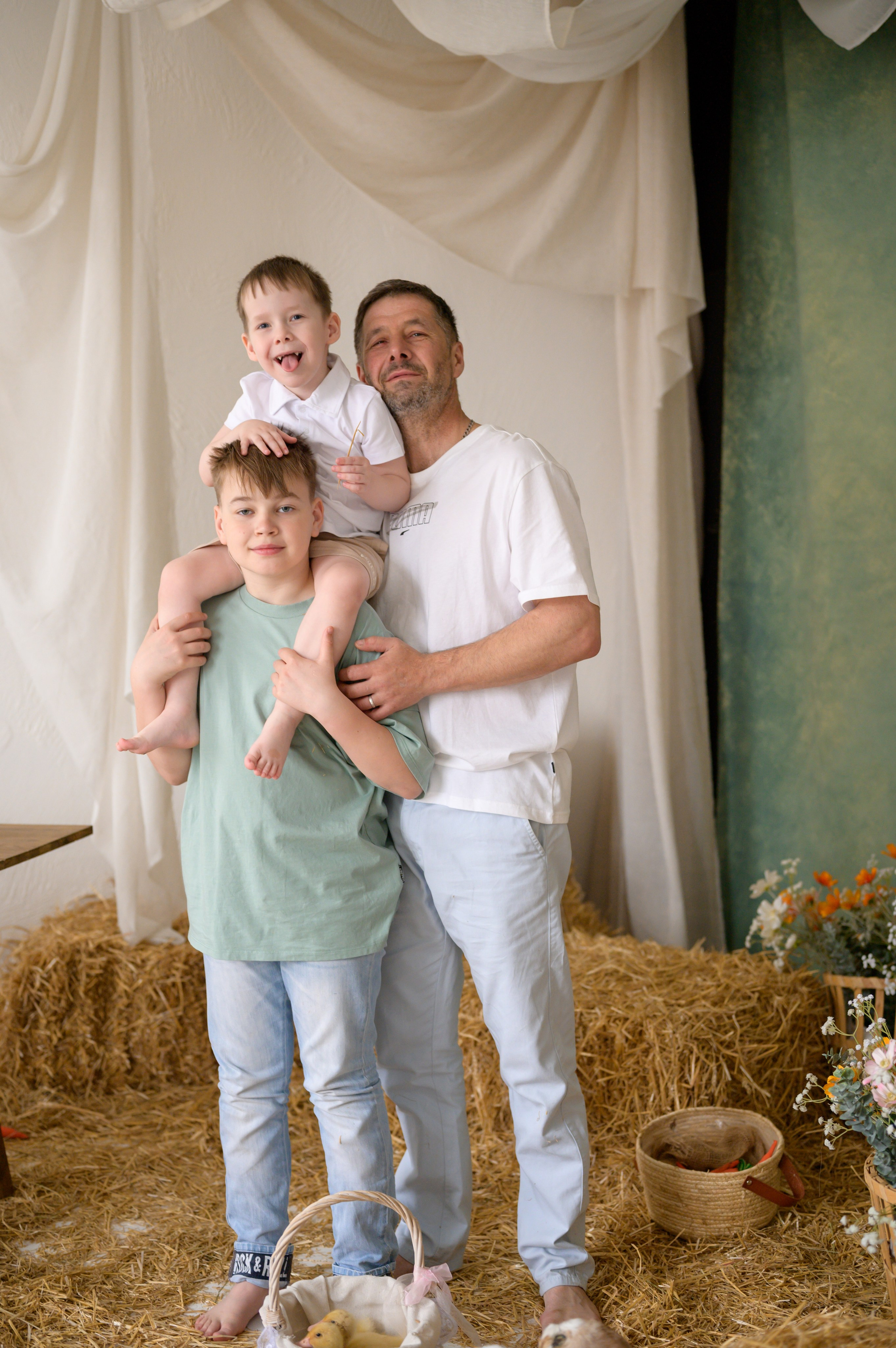 Фотостудия «Рояль» зал «Графика». Фотограф новорожденных, семейный детский в Тюмени Татьяна Морозова