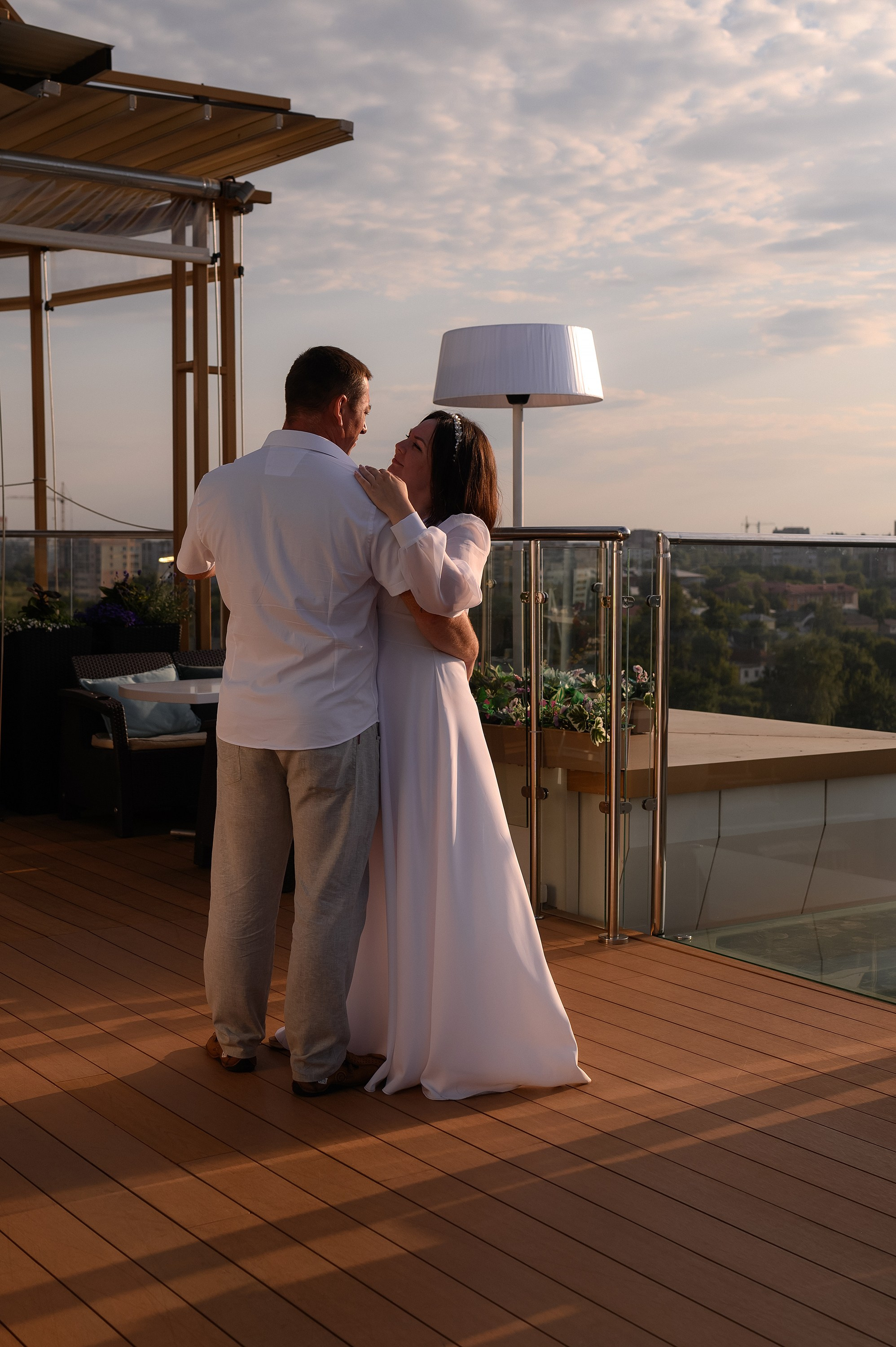 Свадебная фотосъемка отеле Русский манчестер на крыше