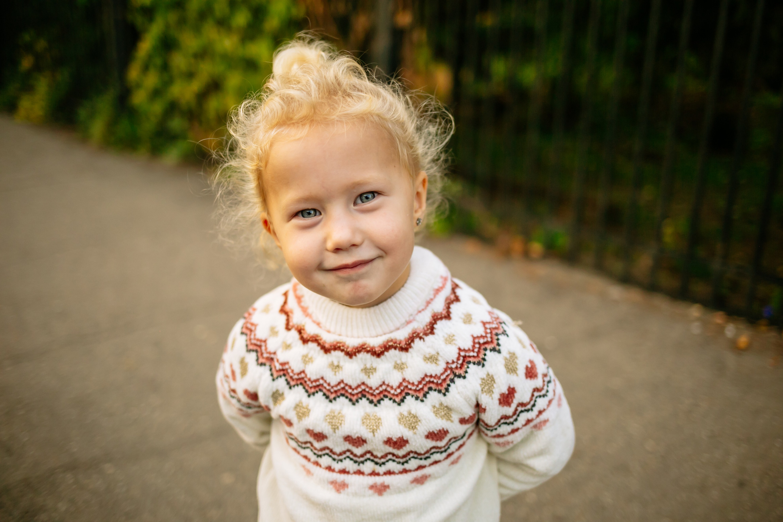 Юля, Анюта, Есения