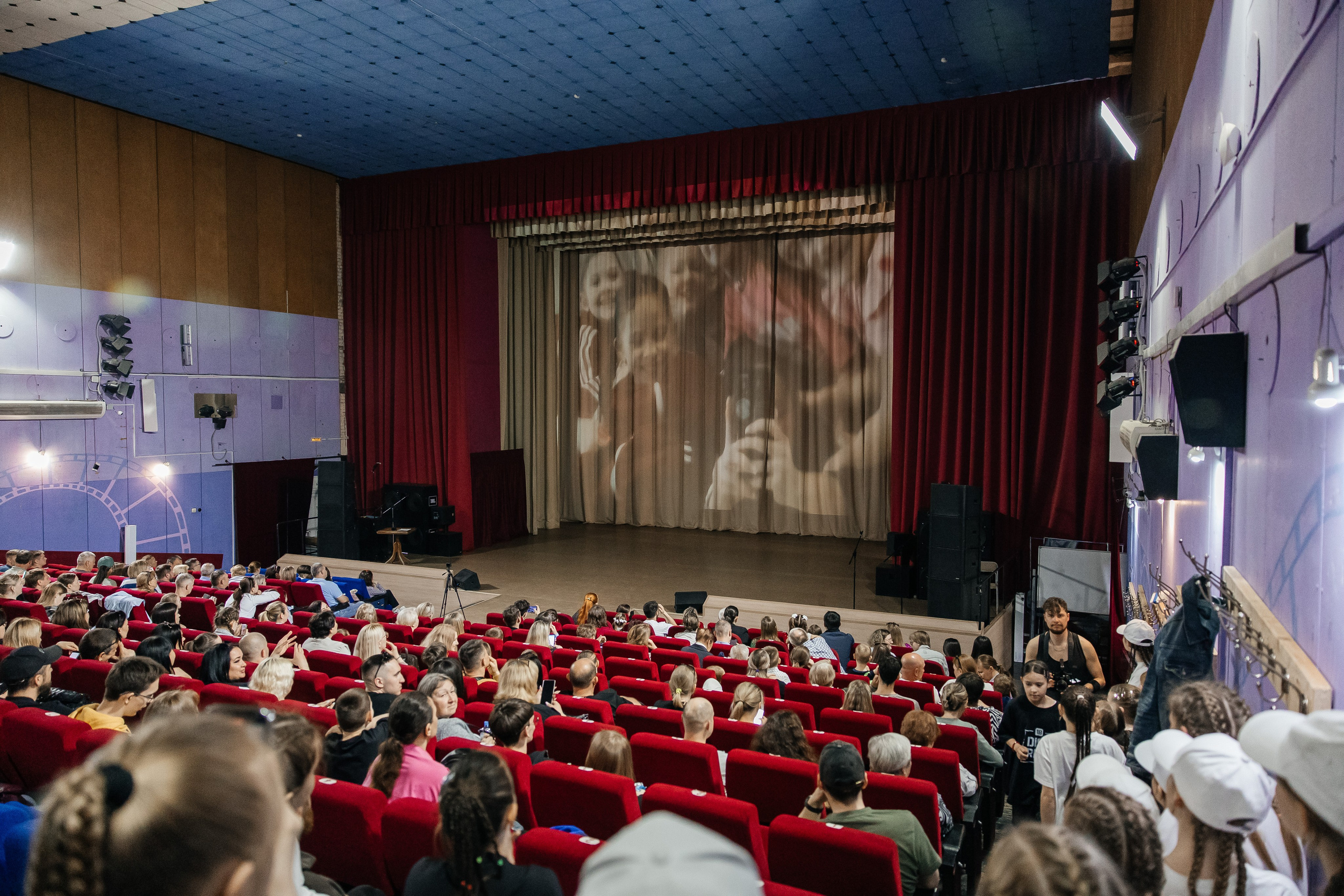 Дистрикт. Отчетный концерт. Свадебный и Семейный фотограф г. Ижевск Гульназ Солдатова. Гульназ фото