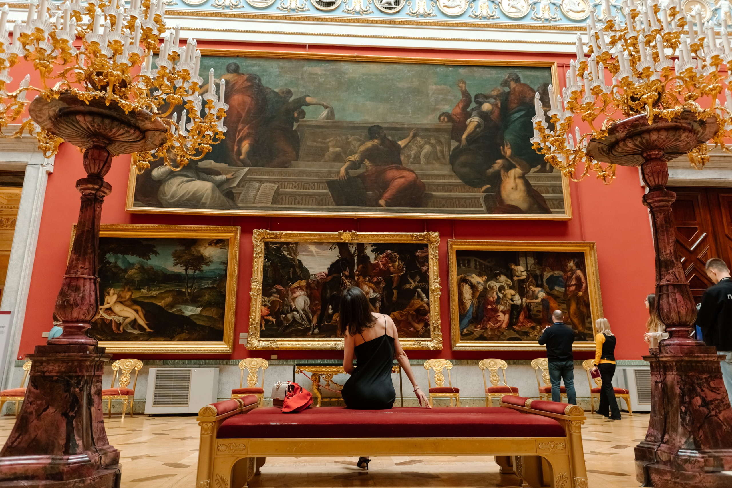 Женский фотограф в СПб Елена Худякова. Провожу фотосессии для девушек