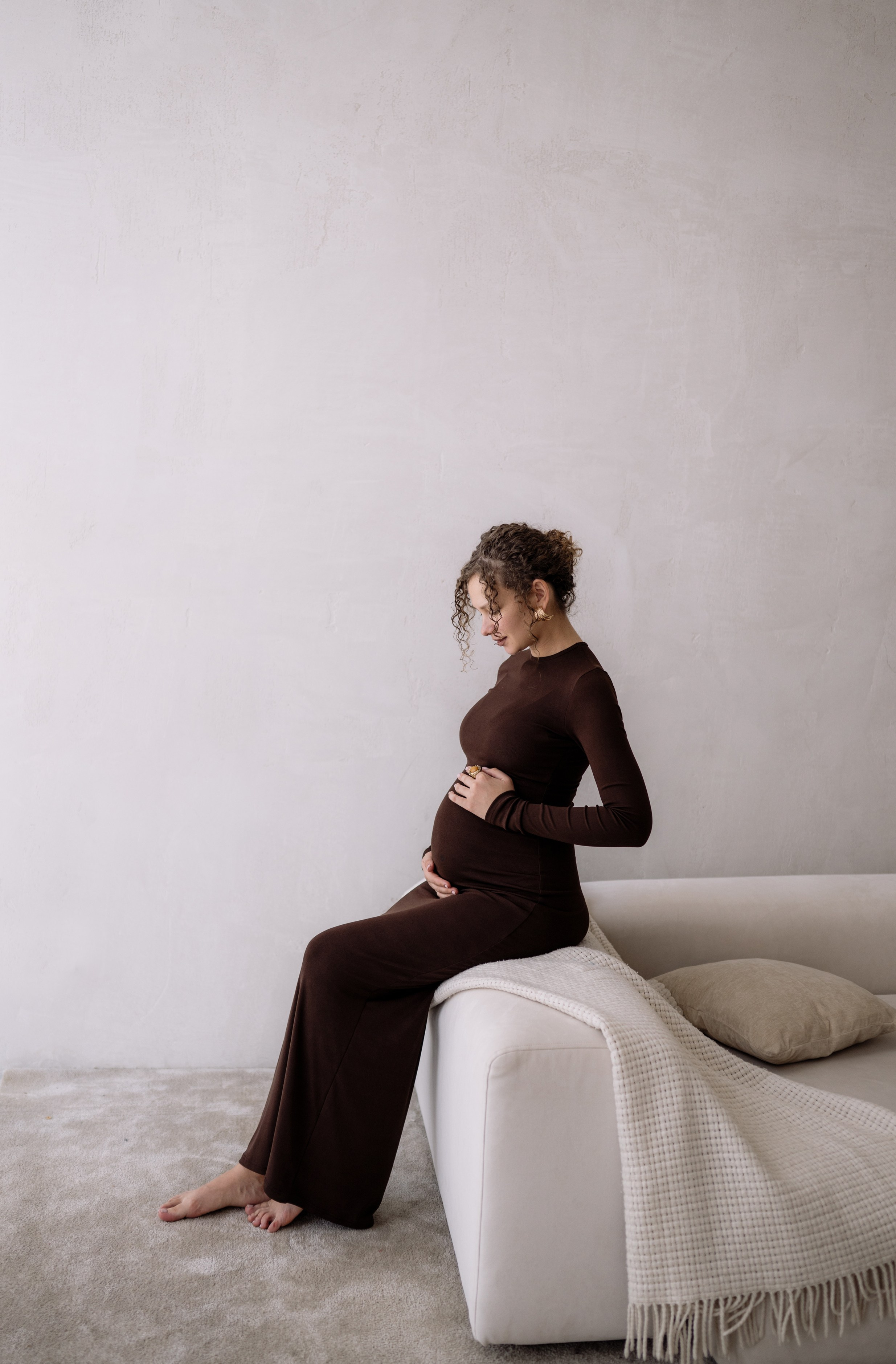 Беременность и минимализм. Фотограф в Москве Алёна Степутенко