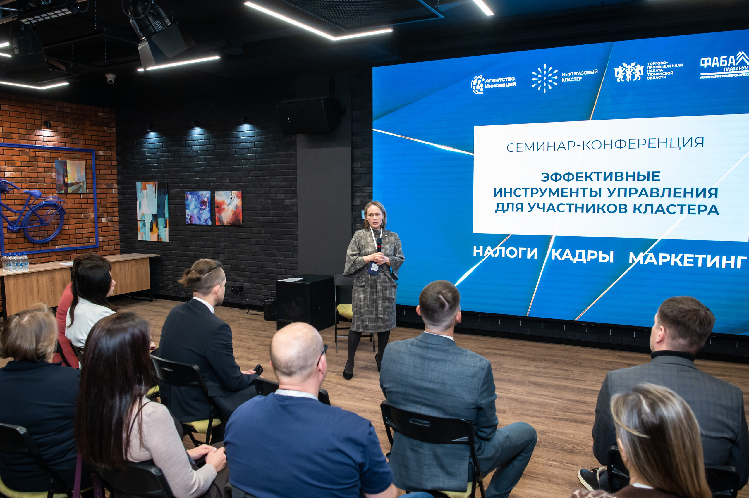 КОВОРКИНГ_РЕПОРТАЖ. Репортажный и семейный фотограф в Тюмени Владислав Шадиков