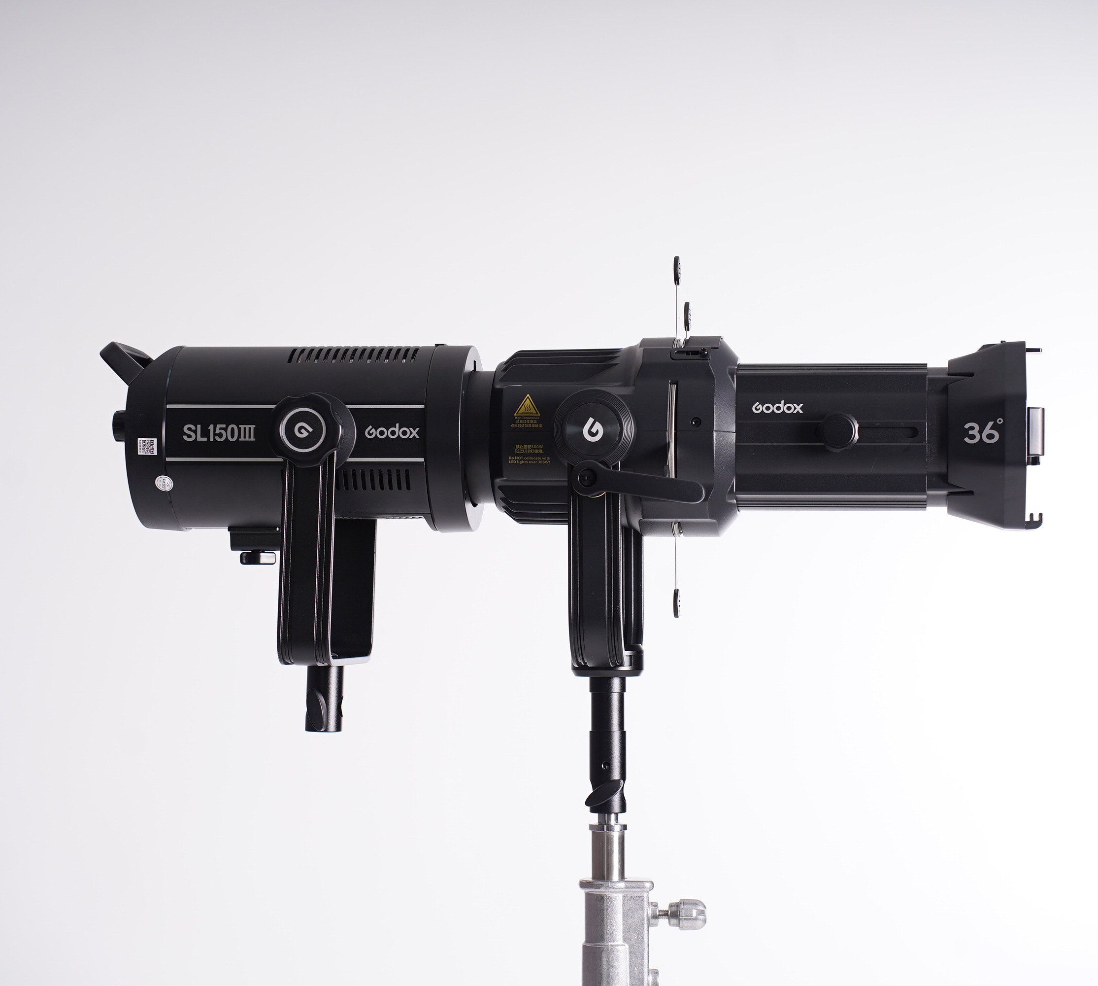 Современное оборудование в нашей студии и очень много реквизита. Фотостудия LUNA — аренда циклорамы и фотозон в Екатеринбурге