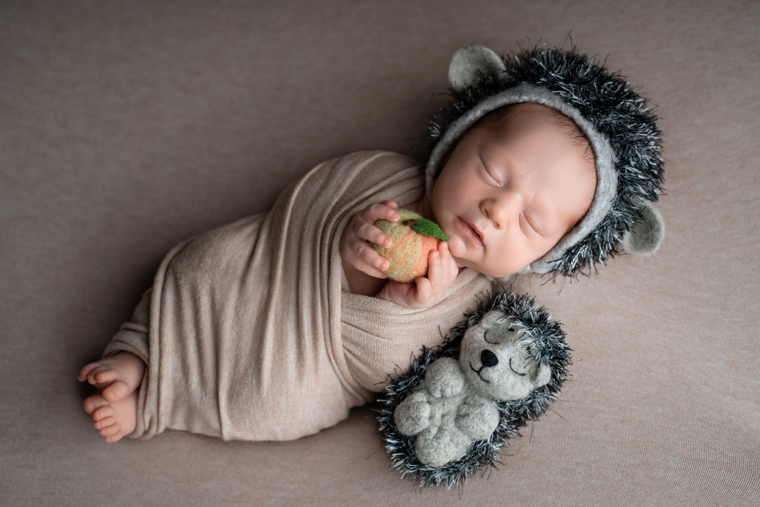 Ньюборн. Фотограф новорожденных Оренбург и свадебный фотограф Оренбург