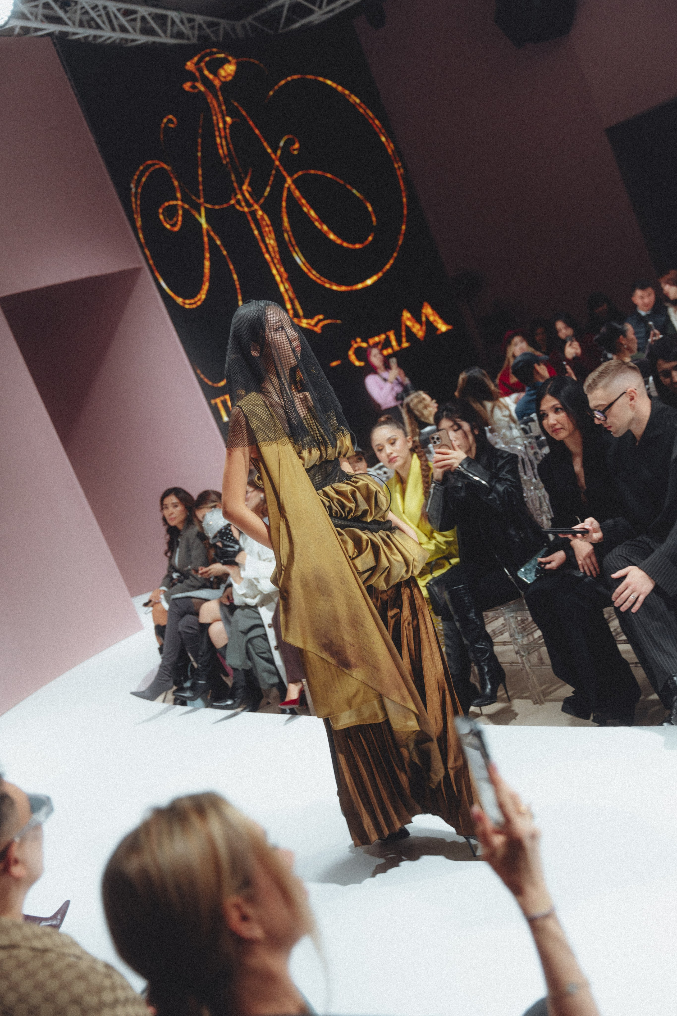 VISA FASHION WEEK ALMATY SS26 / THE PODIUM