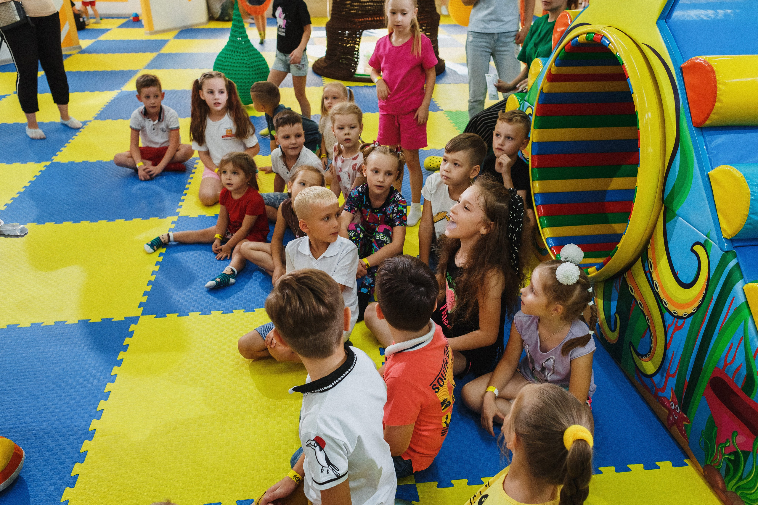 Волшебные моменты: детский праздник в игровой Клумба, Таганрог. Свадебный и семейный фотограф в Таганроге Бакарюк Антон