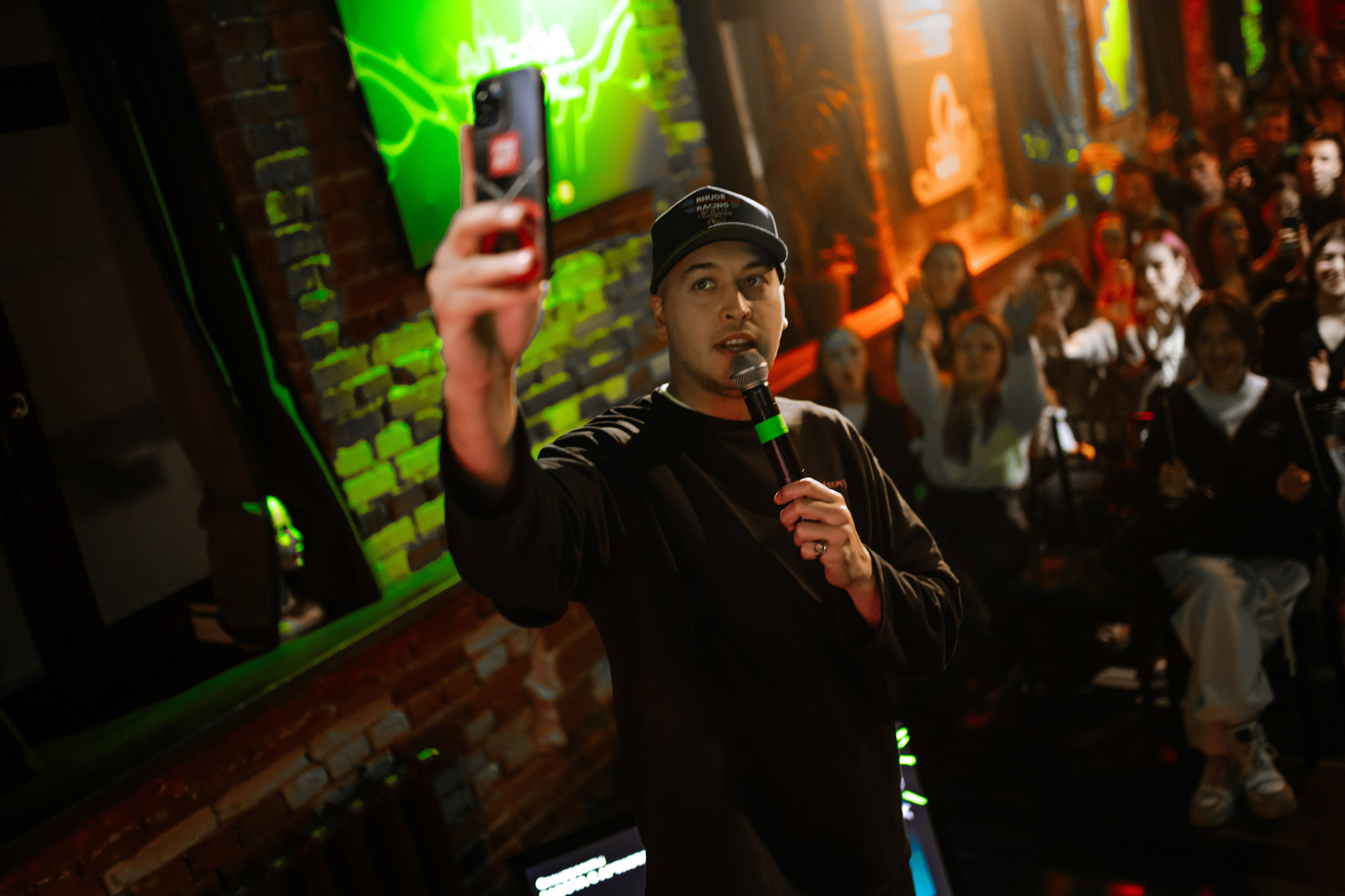 Альфа Движ — фестиваль для студентов. Максим Комаров — Профессиональный фотограф