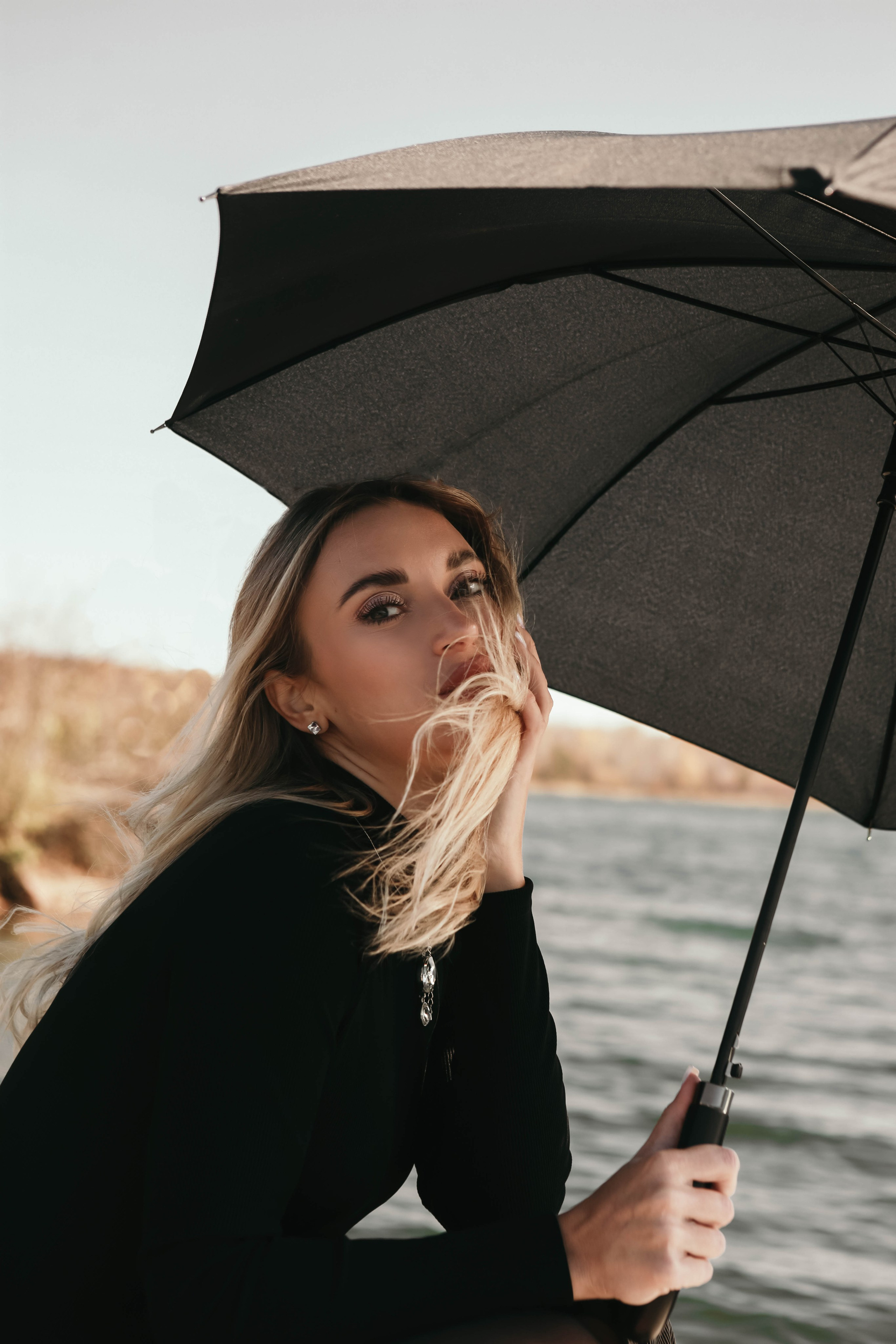 Кристина с зонтом. Фотограф в Иркутске