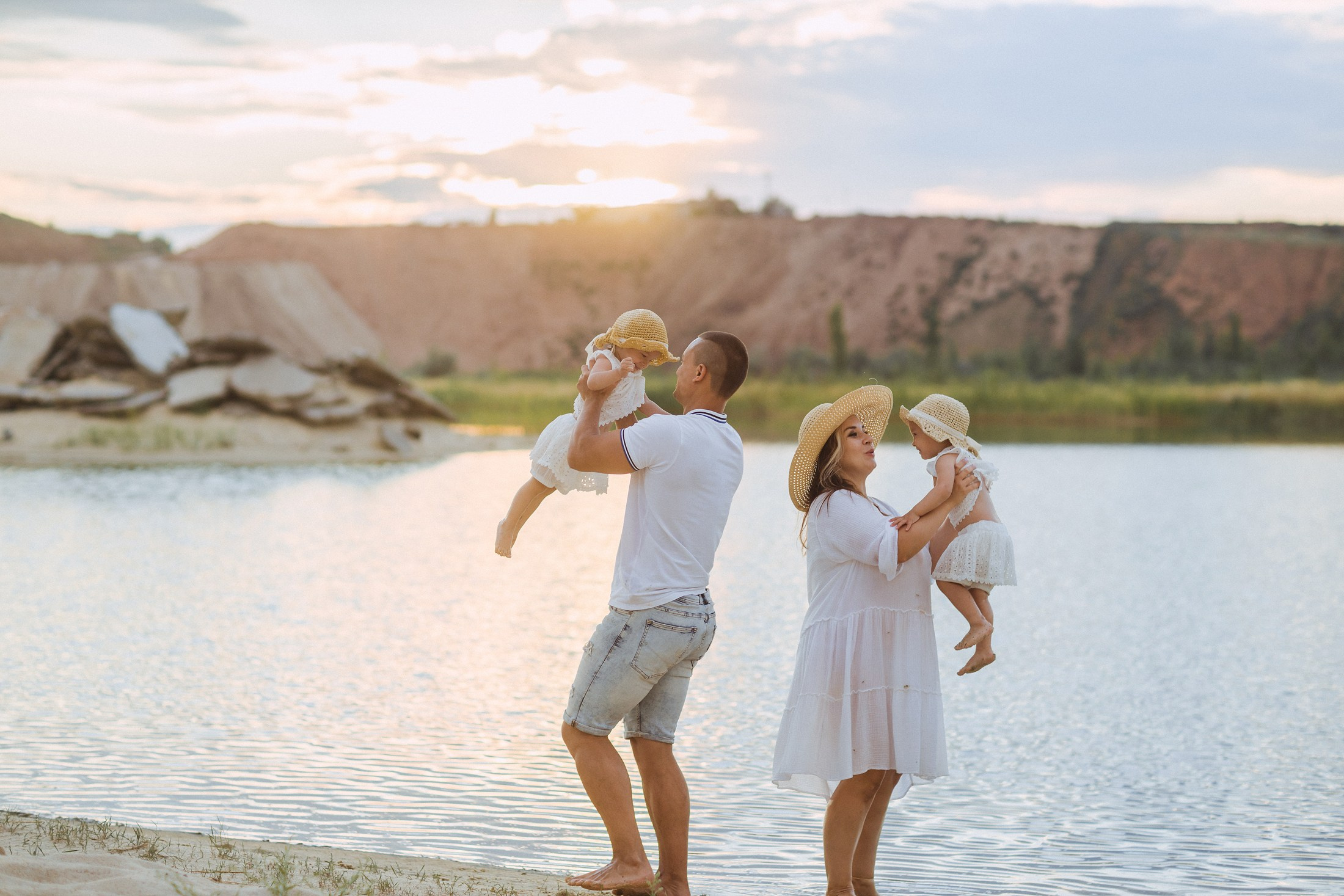Прогулочная съемка Тани на карьере. Фотографы в городе Волгограде — Людмила Агеева и Алексей Околелов