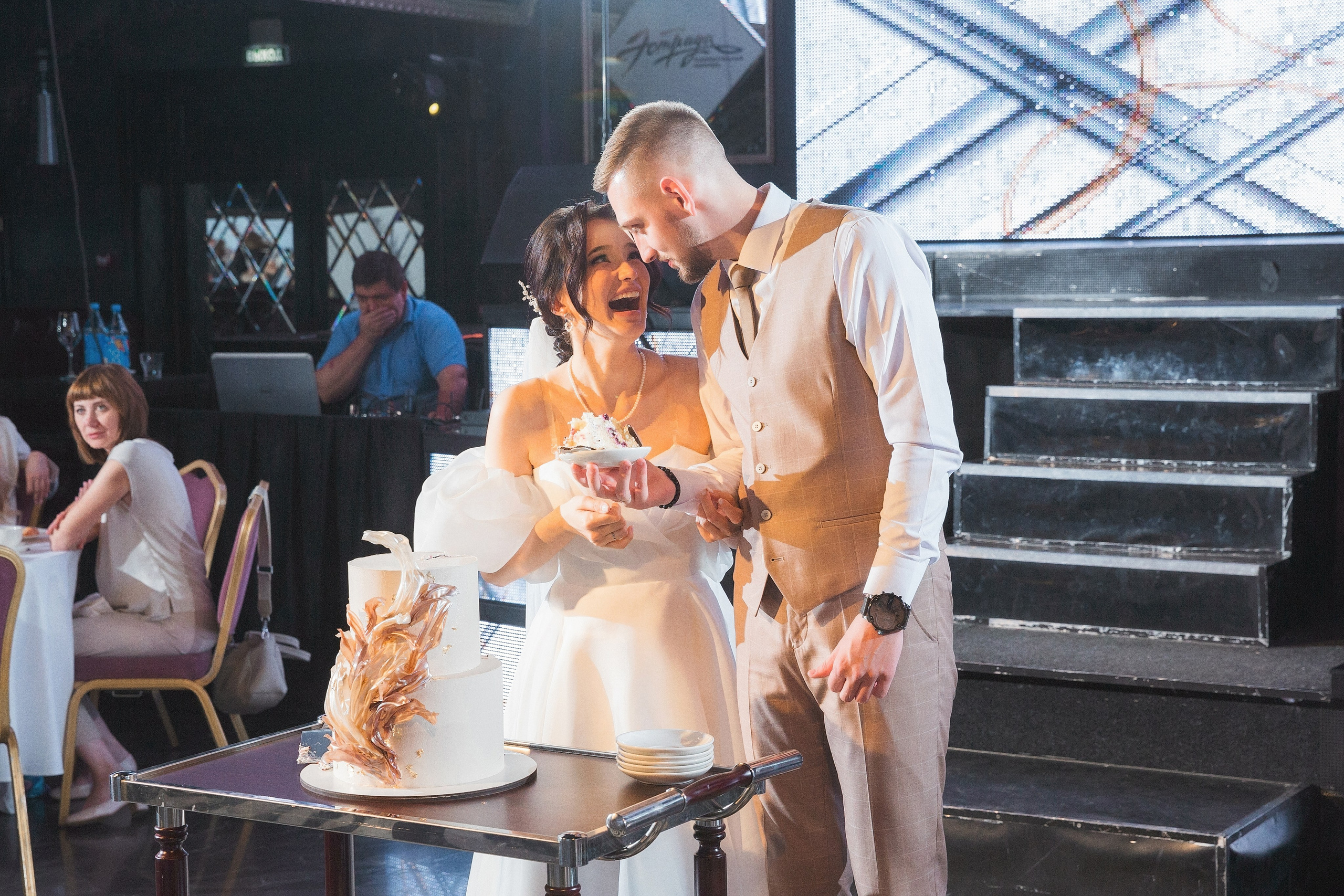 Иван и Веолетта. Свадебный и семейный фотограф в Иркутске Александр Цыганков