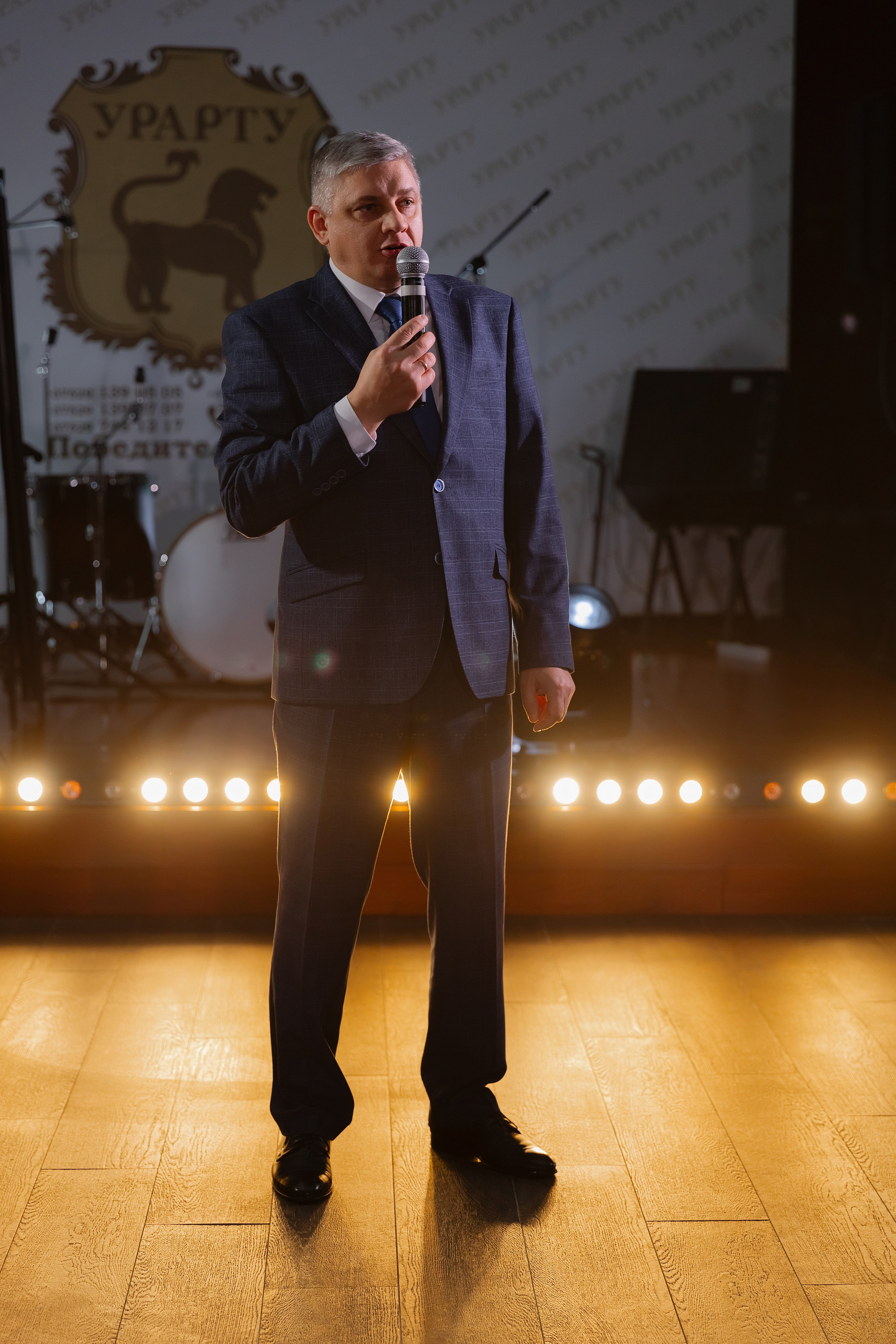 Корпоративная новогодняя фотосъемка для BELARUSBANK в Ресторане «Урарту». Свадебный фотограф в Минске/Беларуси Сергей Спиридонов