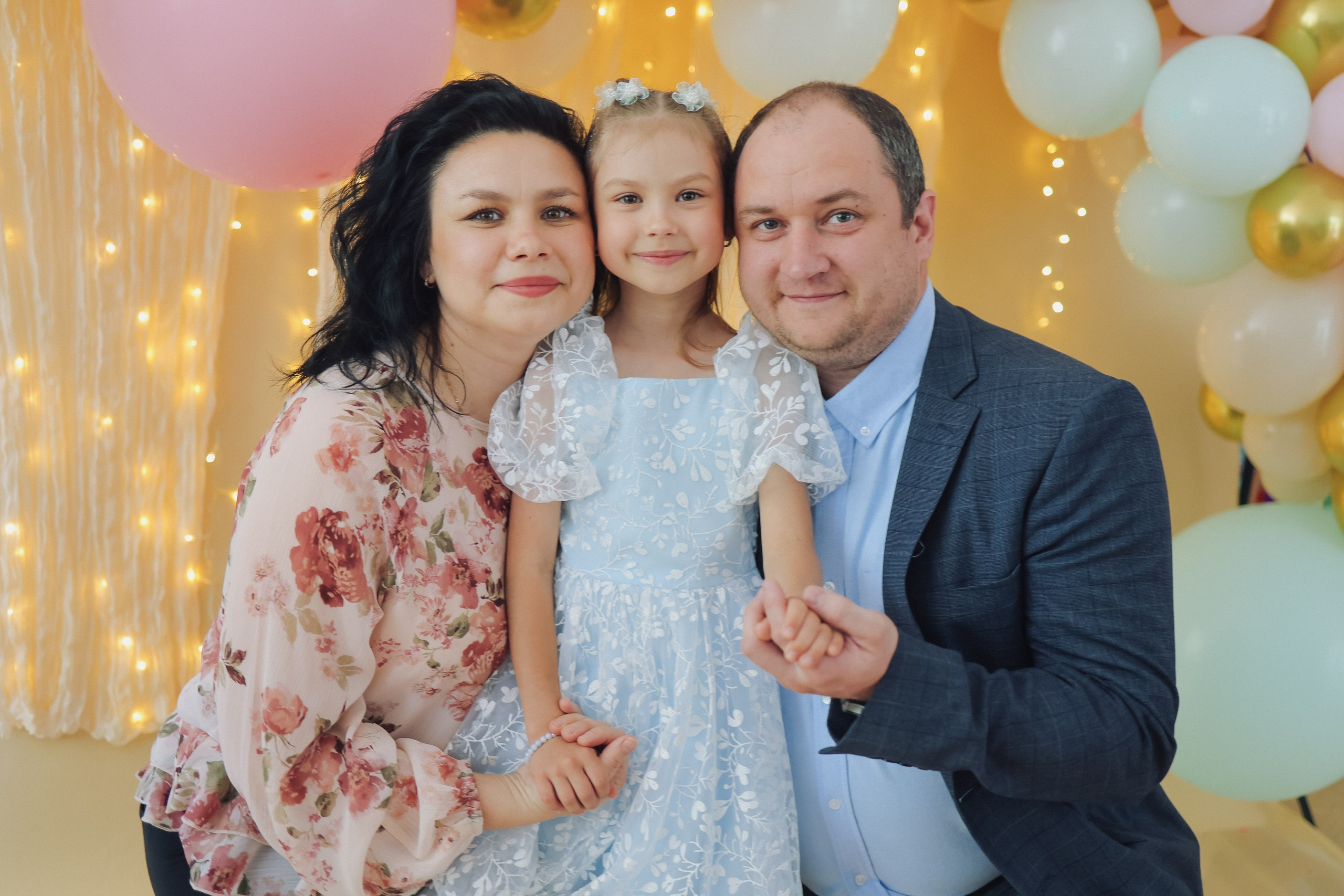 Выпускной с фотозоной от меня. Семейный фотограф Тюмень, фотограф на роды Салмина Мария