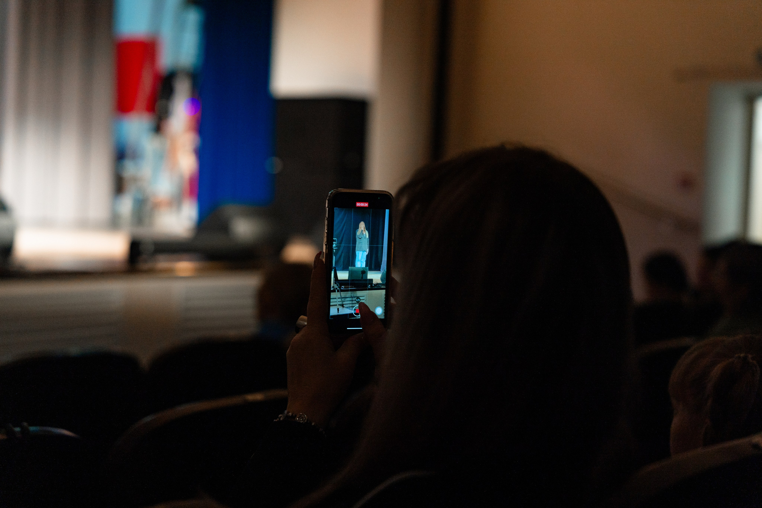 Концерт ДК Буривестник. Фотограф Никита Комаров