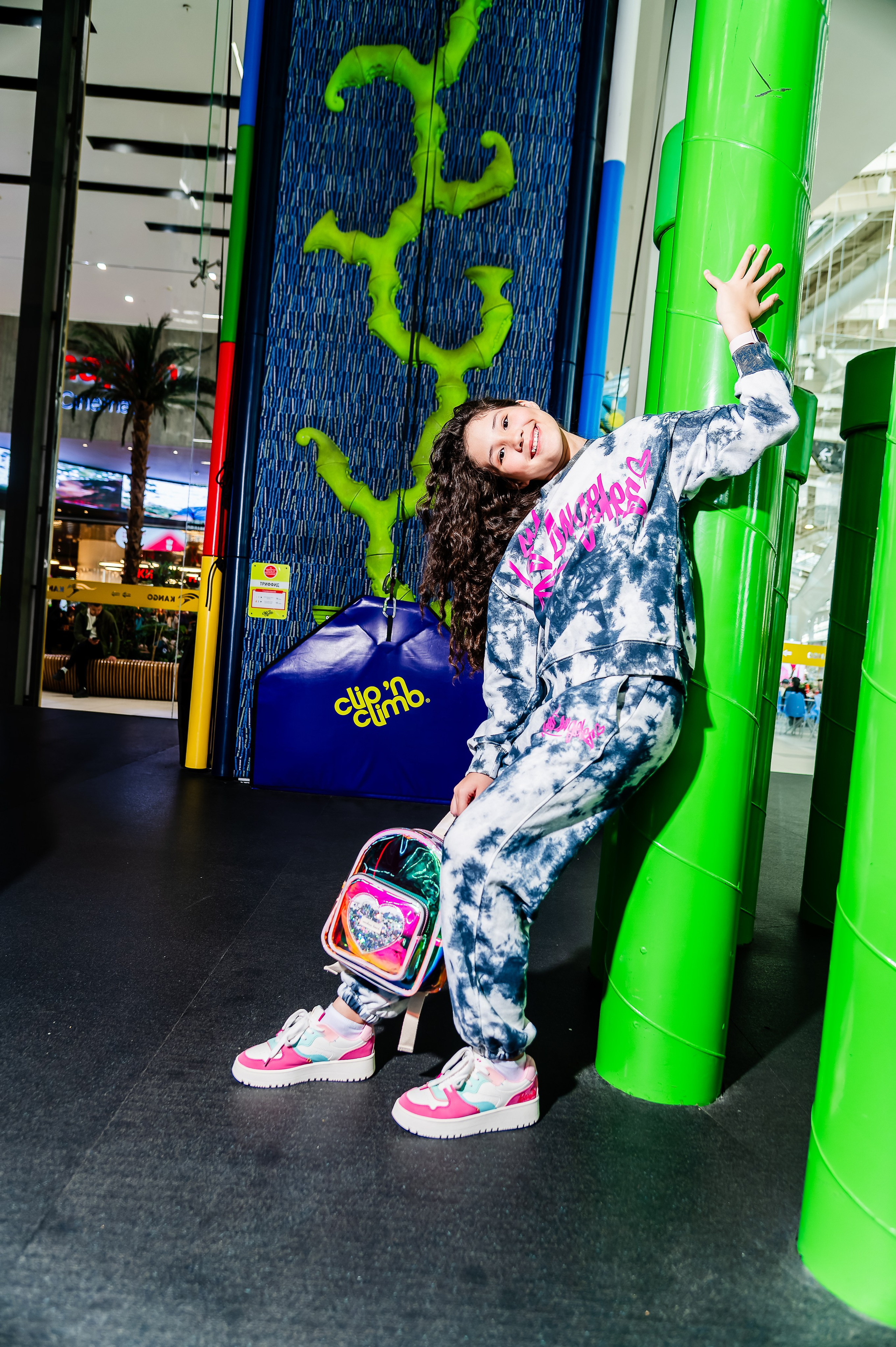 ТРЦ MEGA Silk Way. School Photographer In Astana Tabakova Natalya