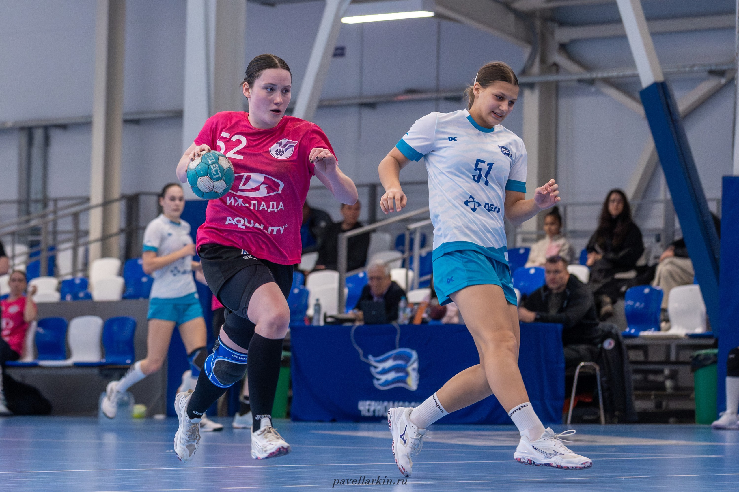 Гандбол. Черноморочка-2 — Университет-2. Спортивный фотограф, фотожурналист Павел Ларькин