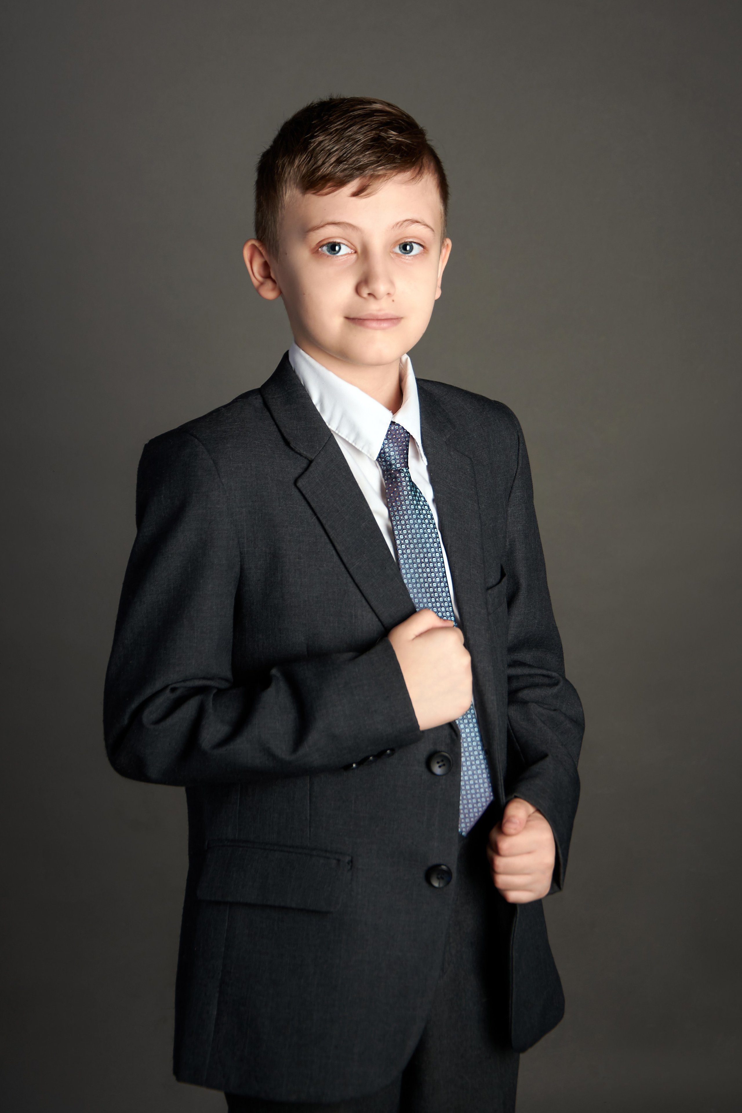 Портретная съемка в альбом. Лицей, 4-й класс. Ольга Чёкотова (Фотограф Кострома)