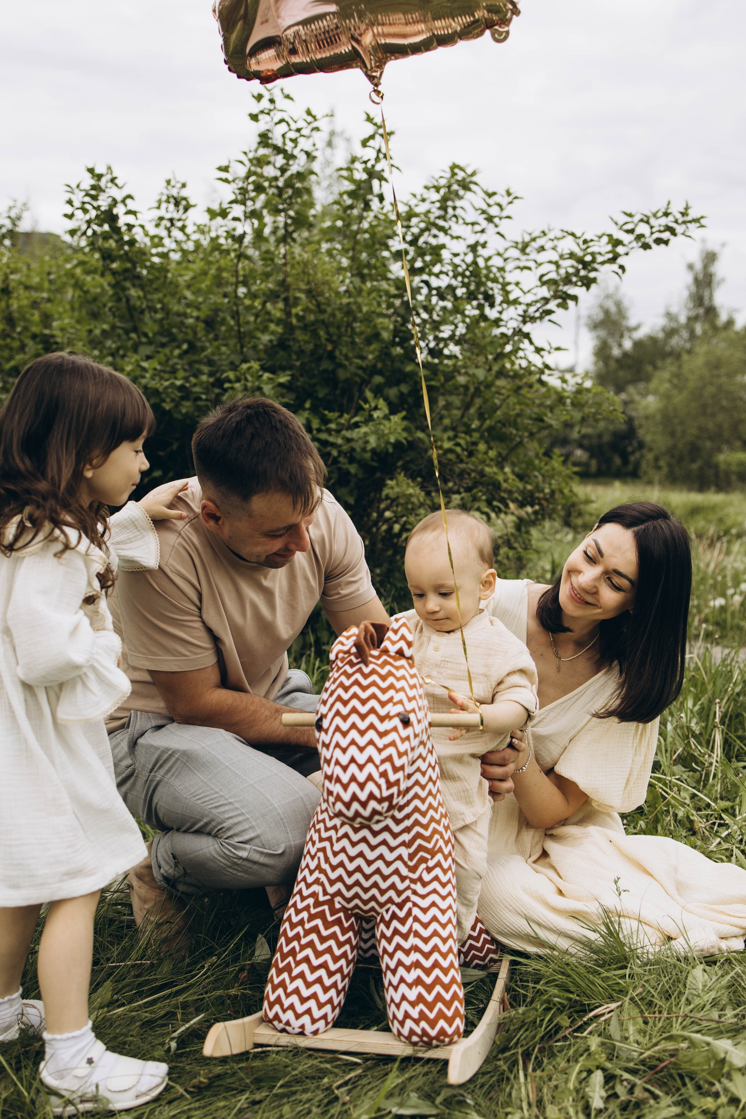Маша, Женя, Ариана и Мирон. Семейный фотограф в Москве Виктория Ястребинская