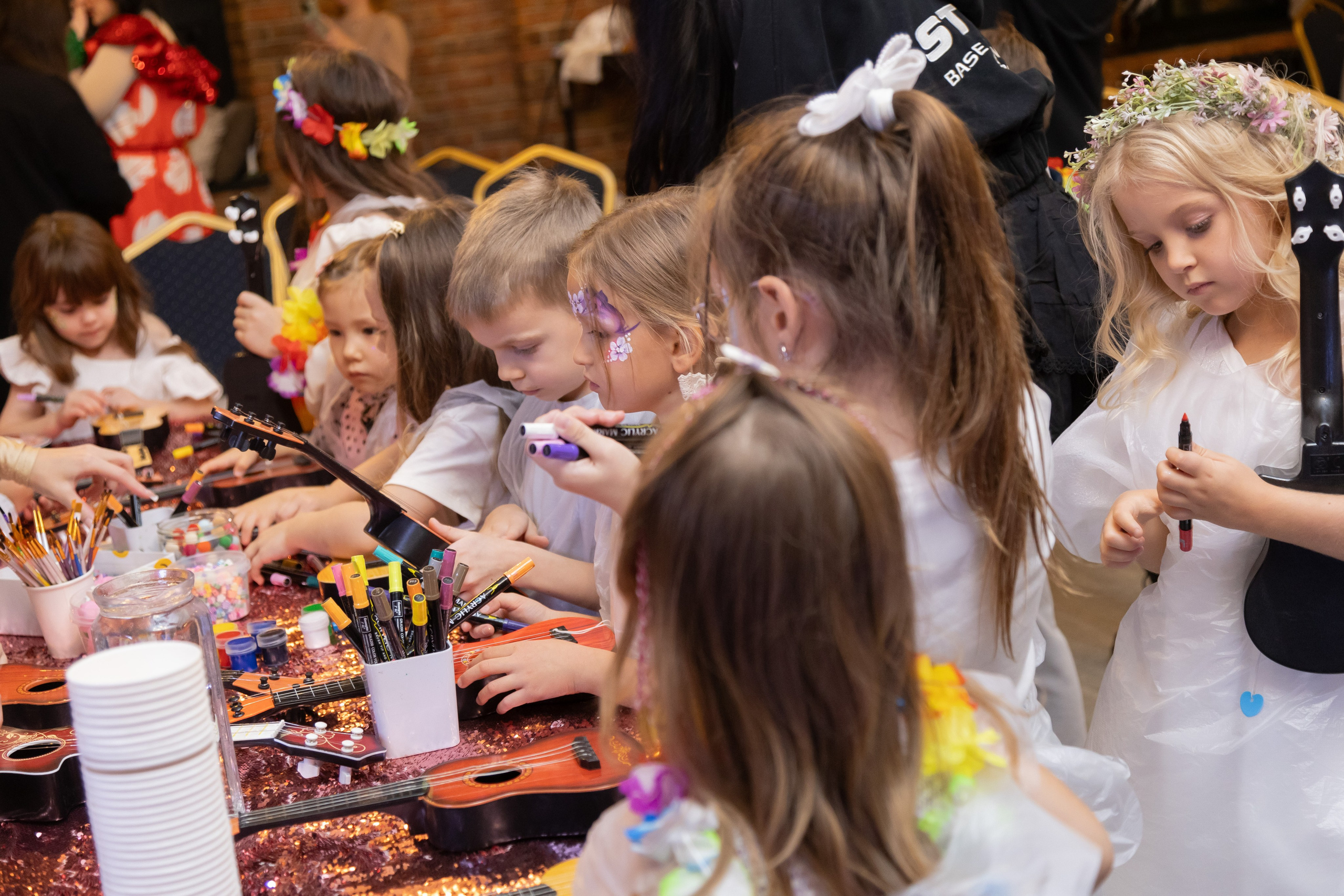 День Рожденья Оливия 7 лет. Портретный Студийный и уличный фотограф Москва. Индивидуальные, Семейные, Беременность, Будуар, Каталог, контент съемки для блога и бизнеса